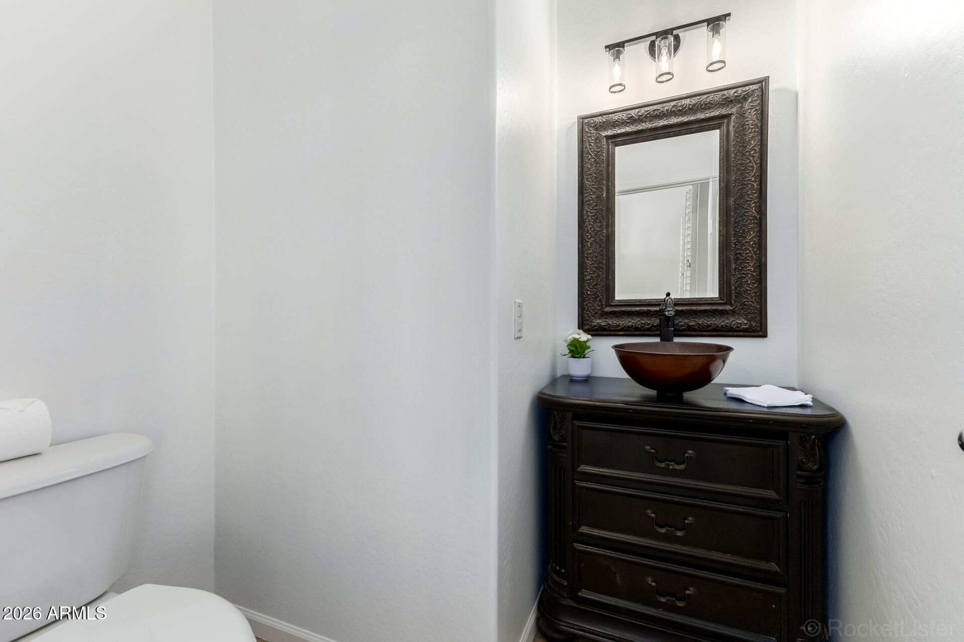 851 E DESERT INN Drive