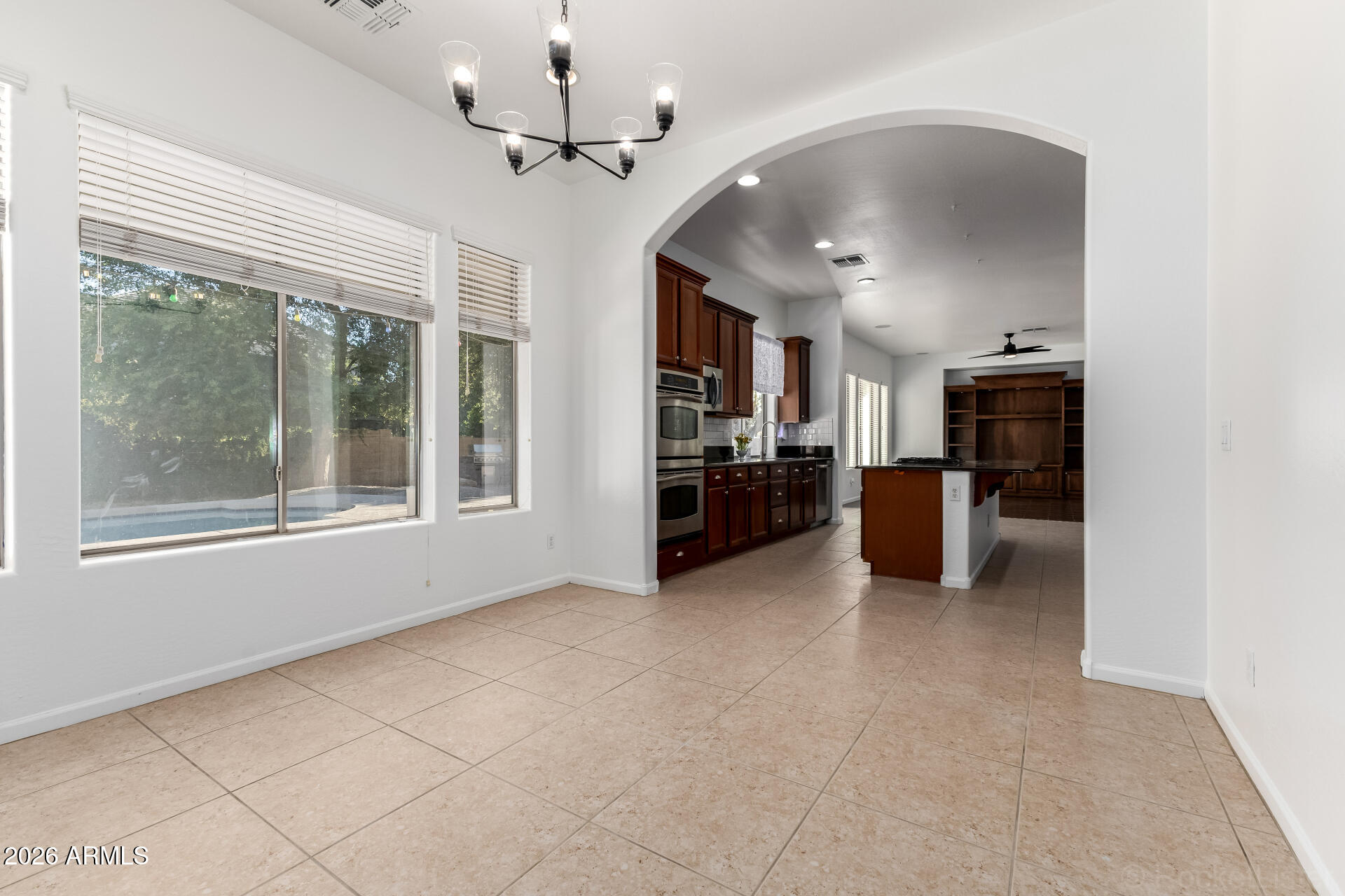 851 E DESERT INN Drive