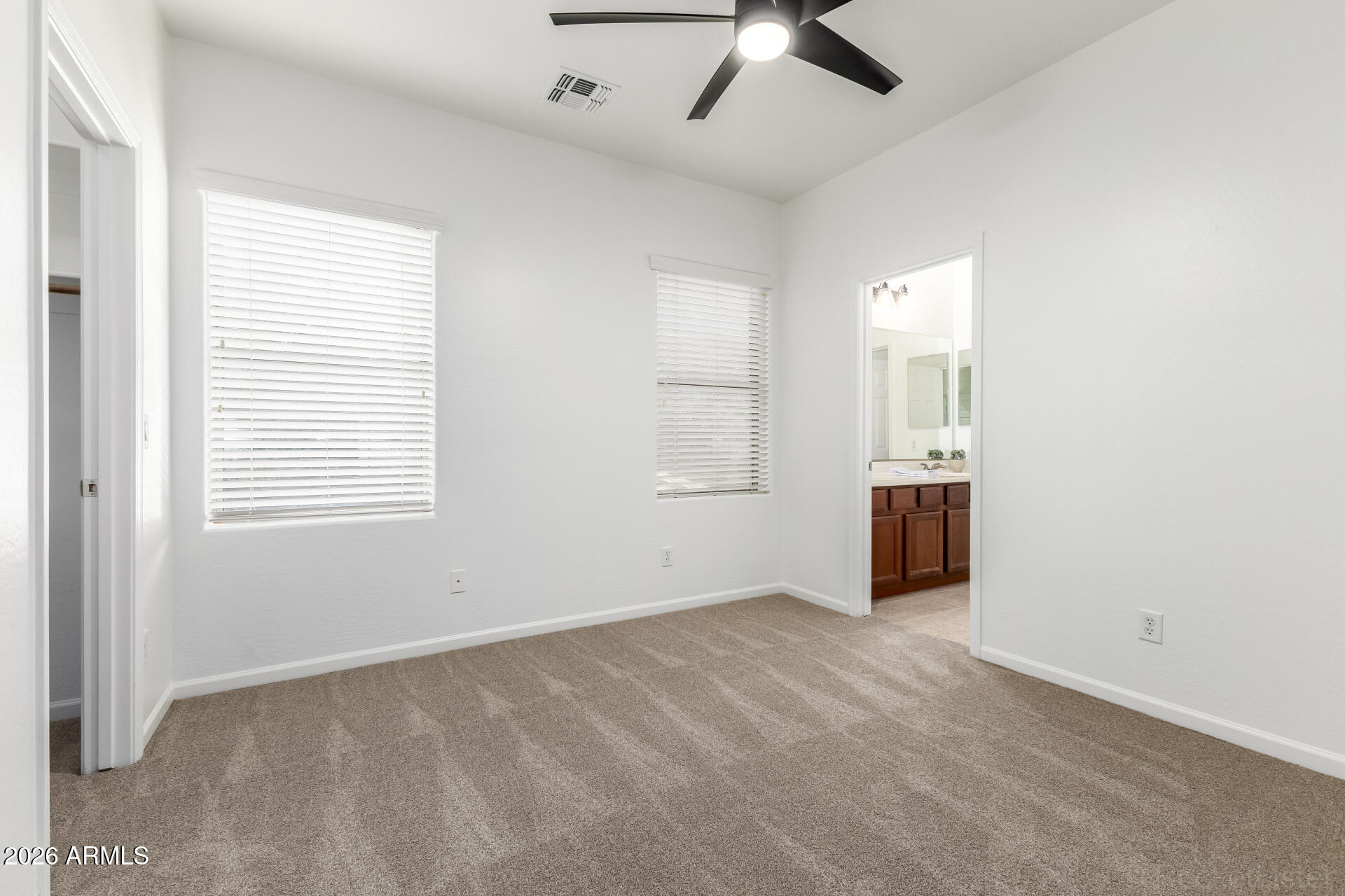851 E DESERT INN Drive