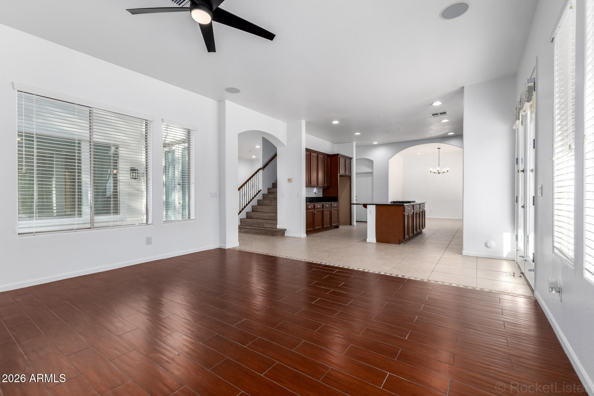 851 E DESERT INN Drive