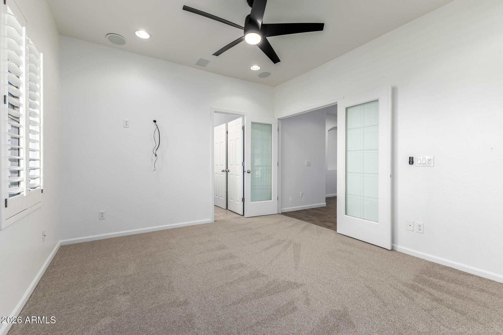 851 E DESERT INN Drive