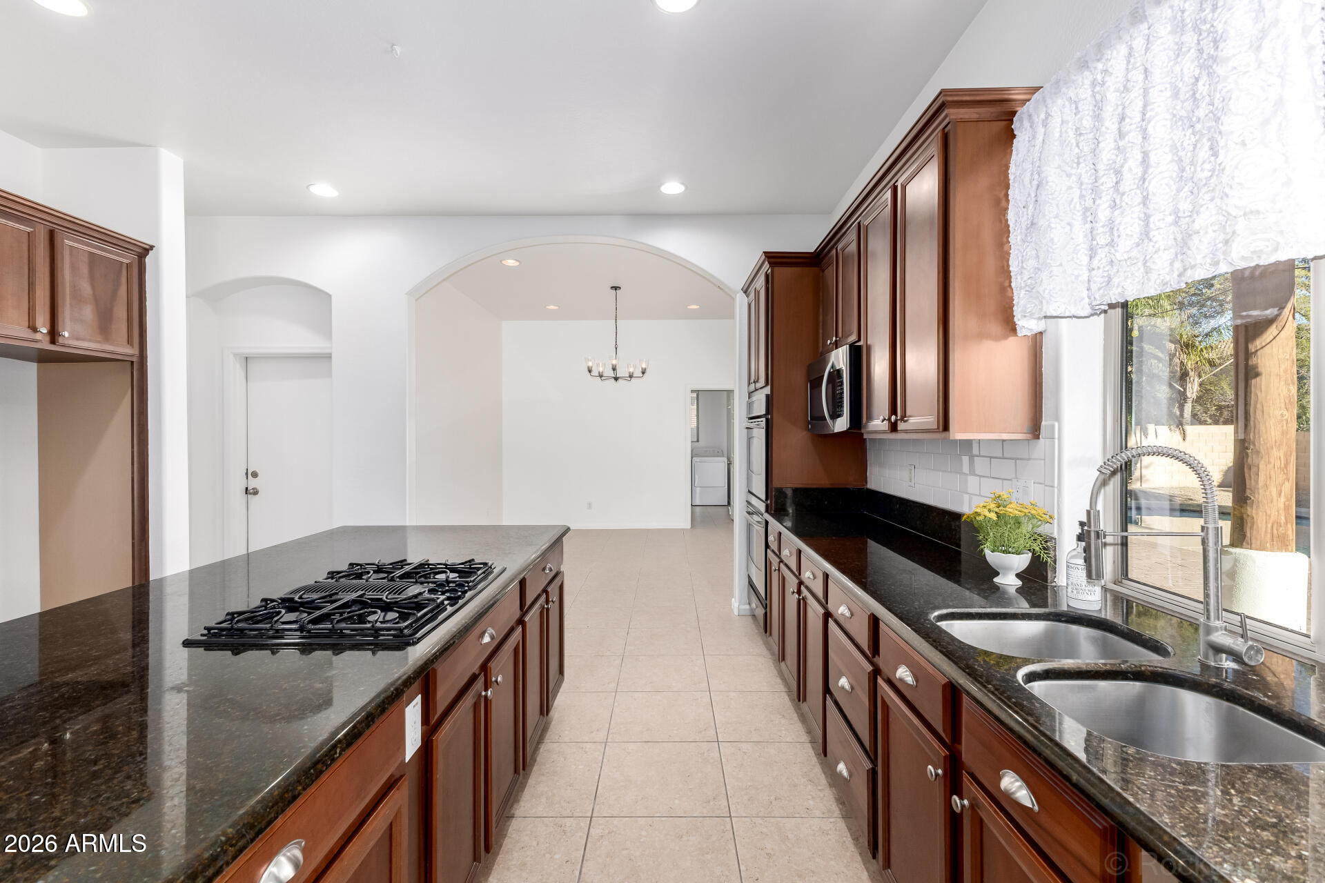 851 E DESERT INN Drive