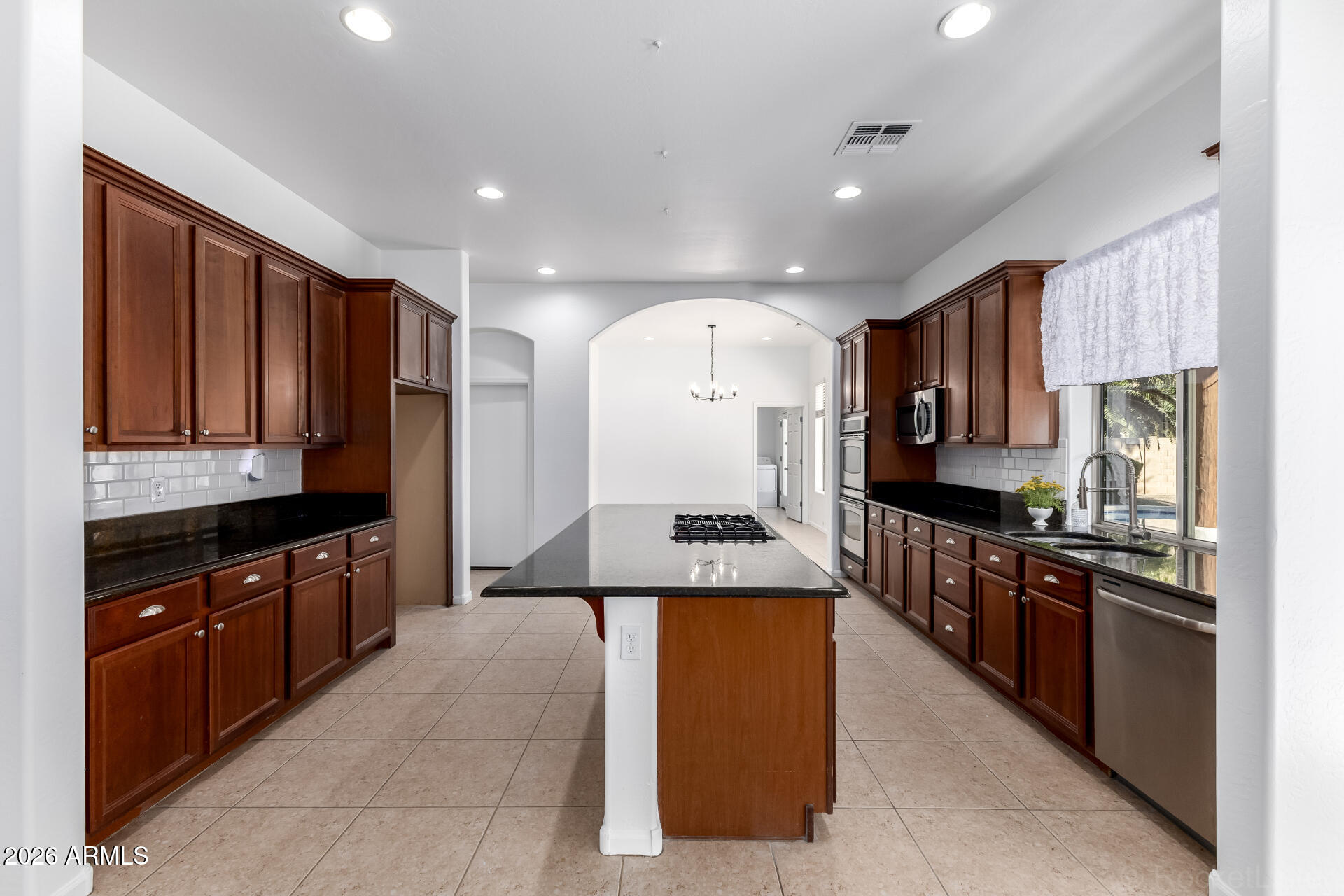 851 E DESERT INN Drive