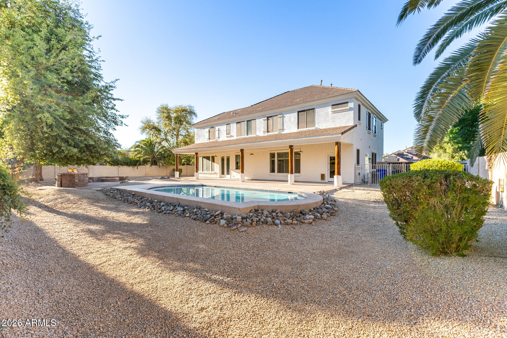 851 E DESERT INN Drive