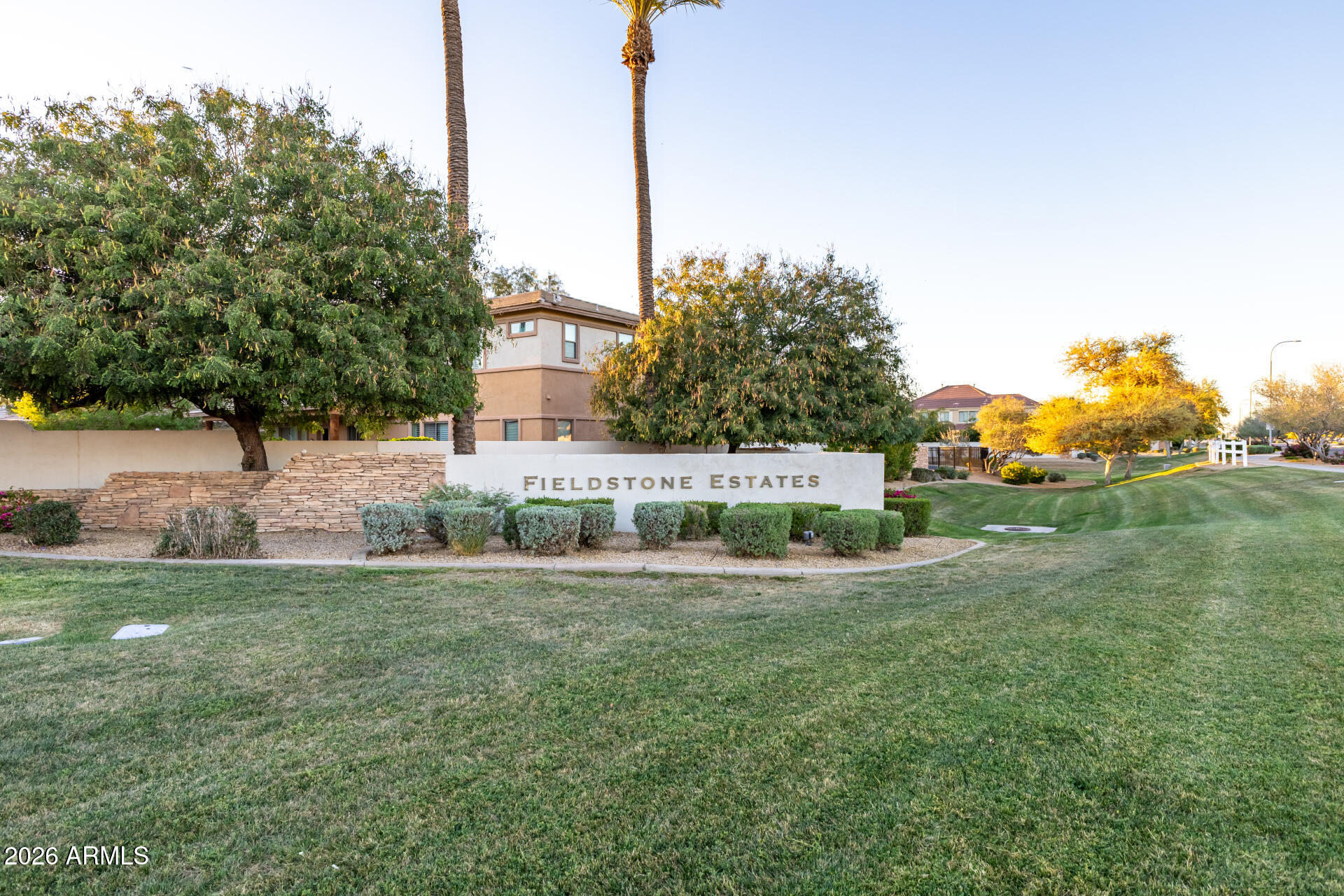 851 E DESERT INN Drive