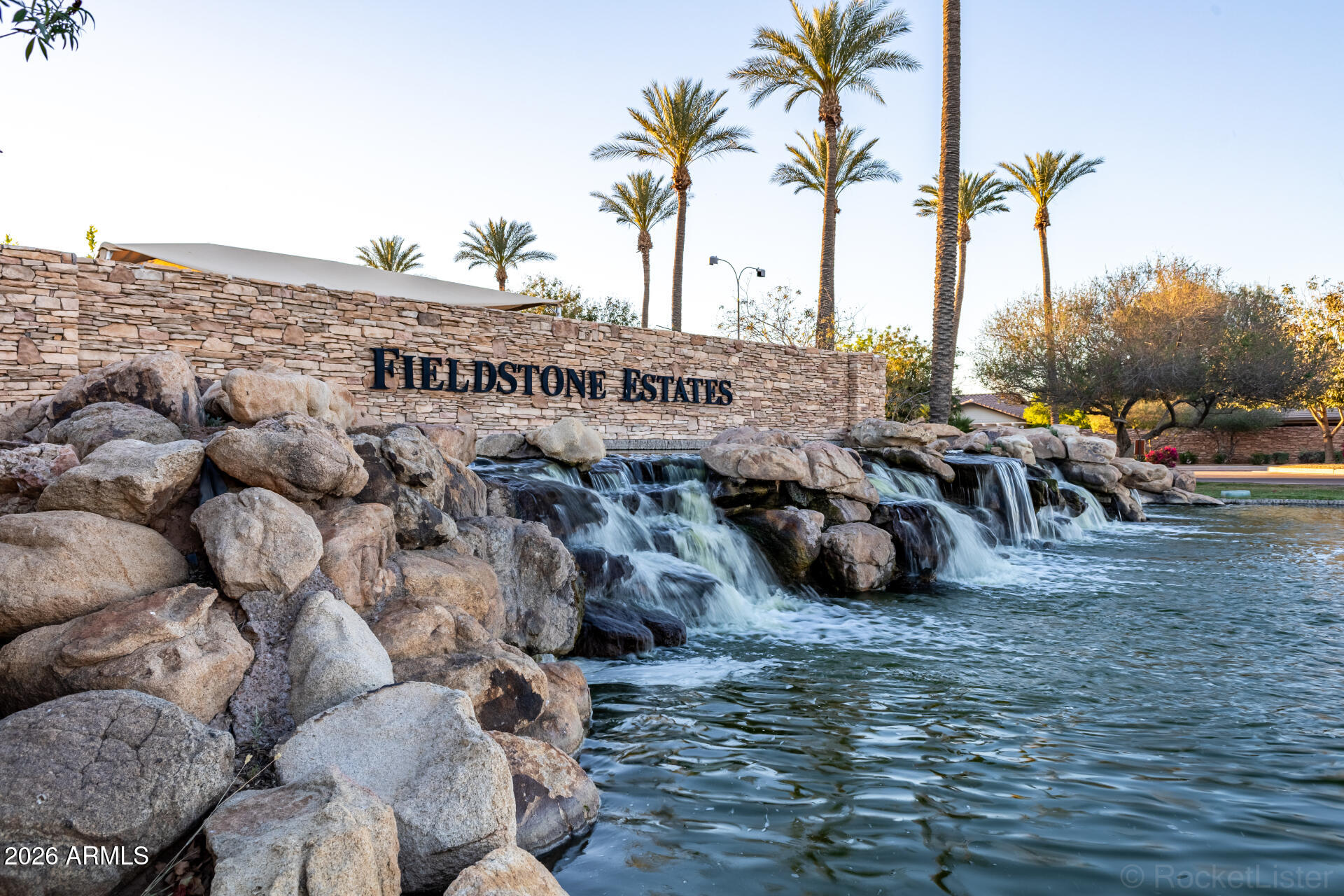 851 E DESERT INN Drive