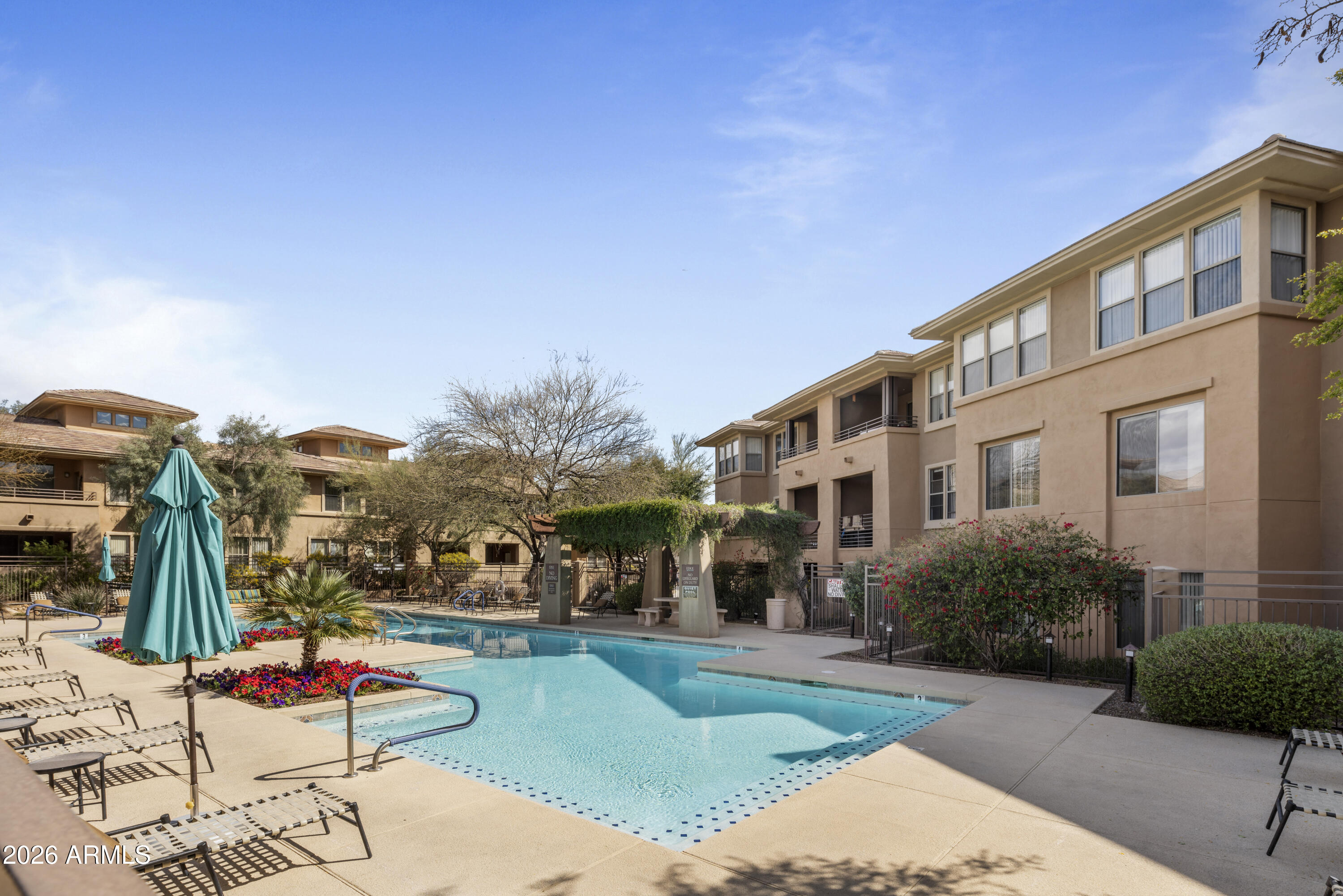 20100 N 78TH Place 1012