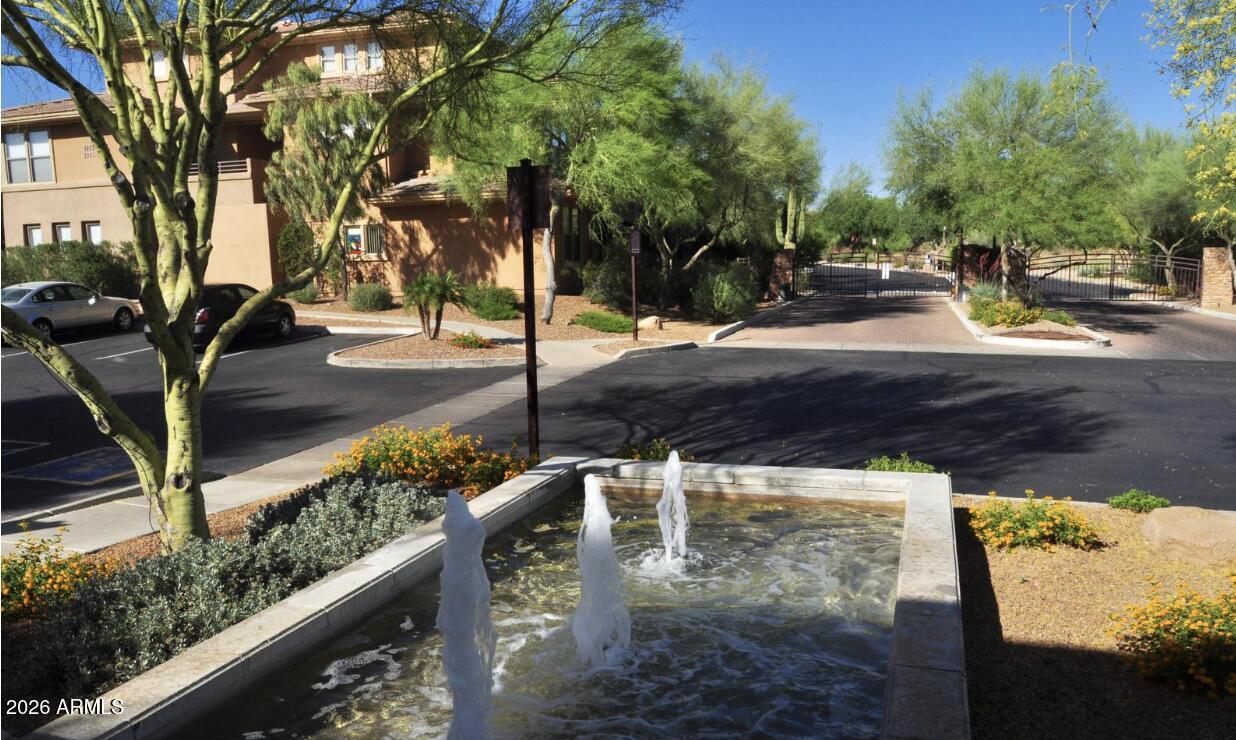 20100 N 78TH Place 1012