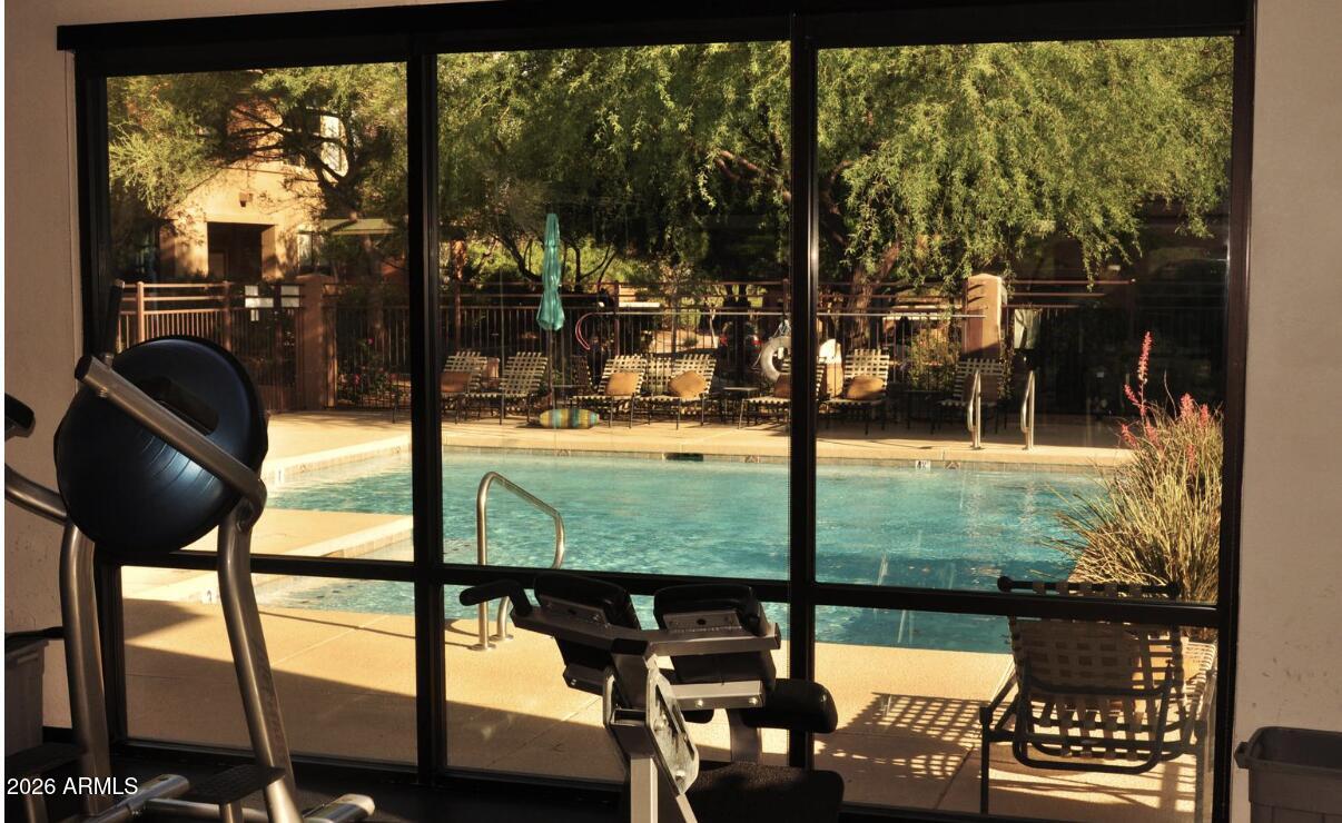 20100 N 78TH Place 1012