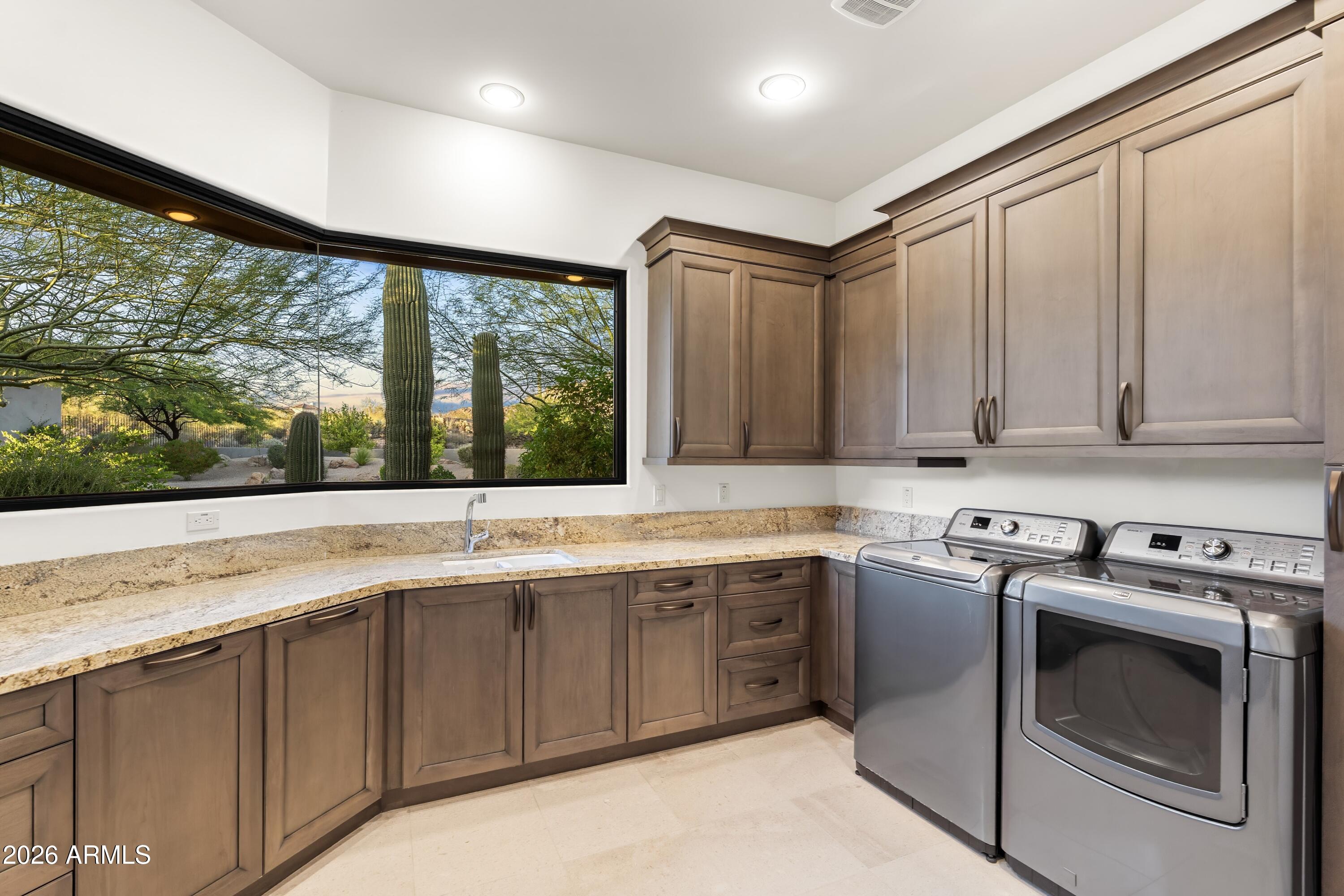 10205 E HAPPY VALLEY Road