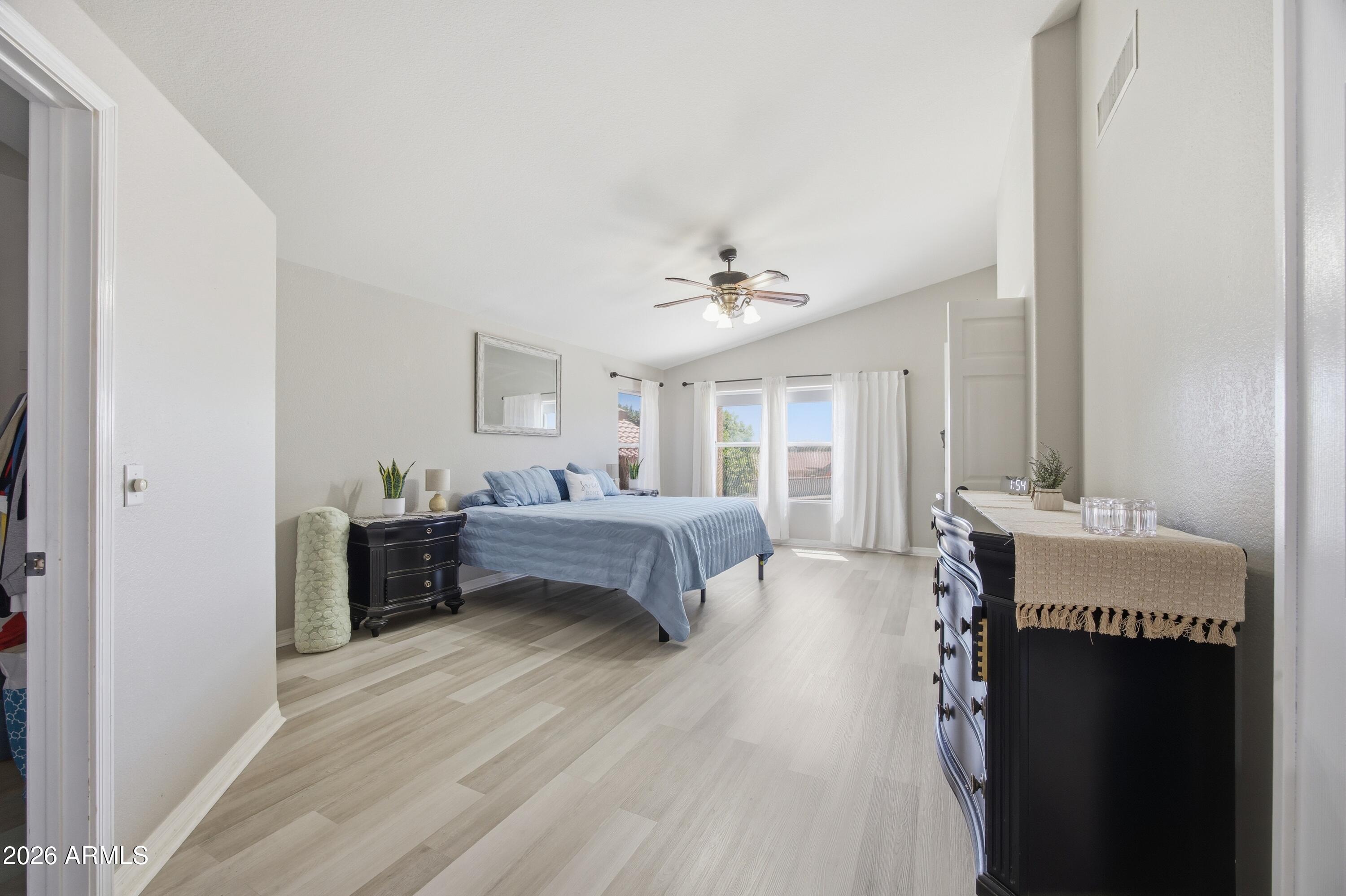 638 S SURFSIDE Drive