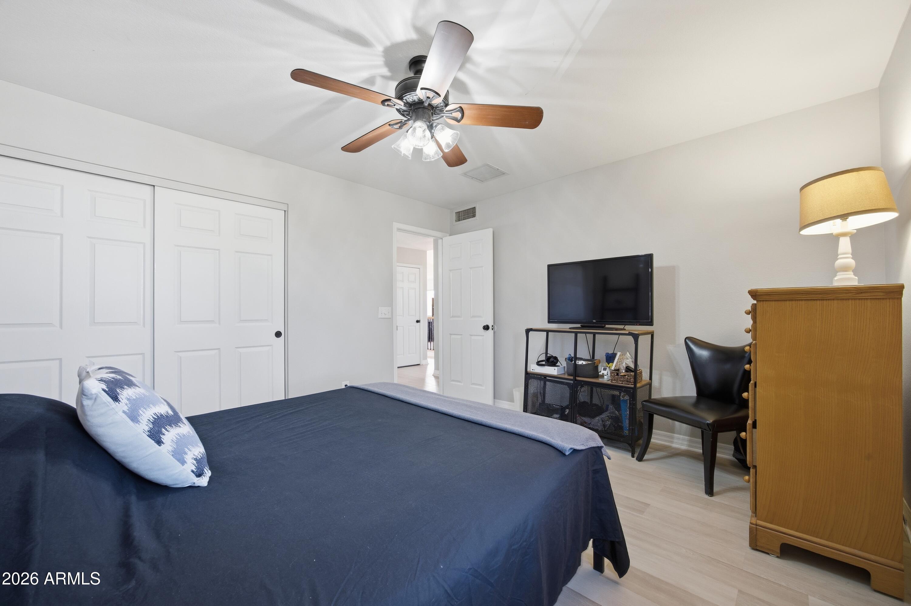 638 S SURFSIDE Drive