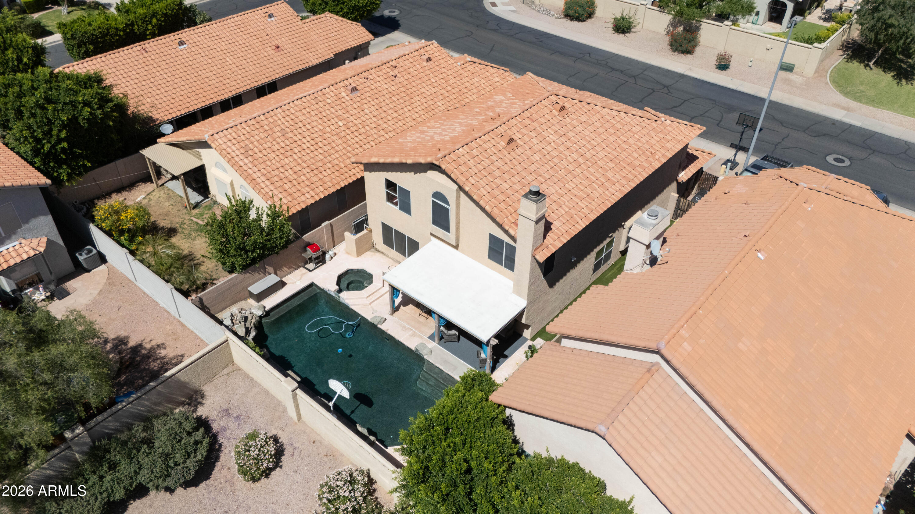 638 S SURFSIDE Drive