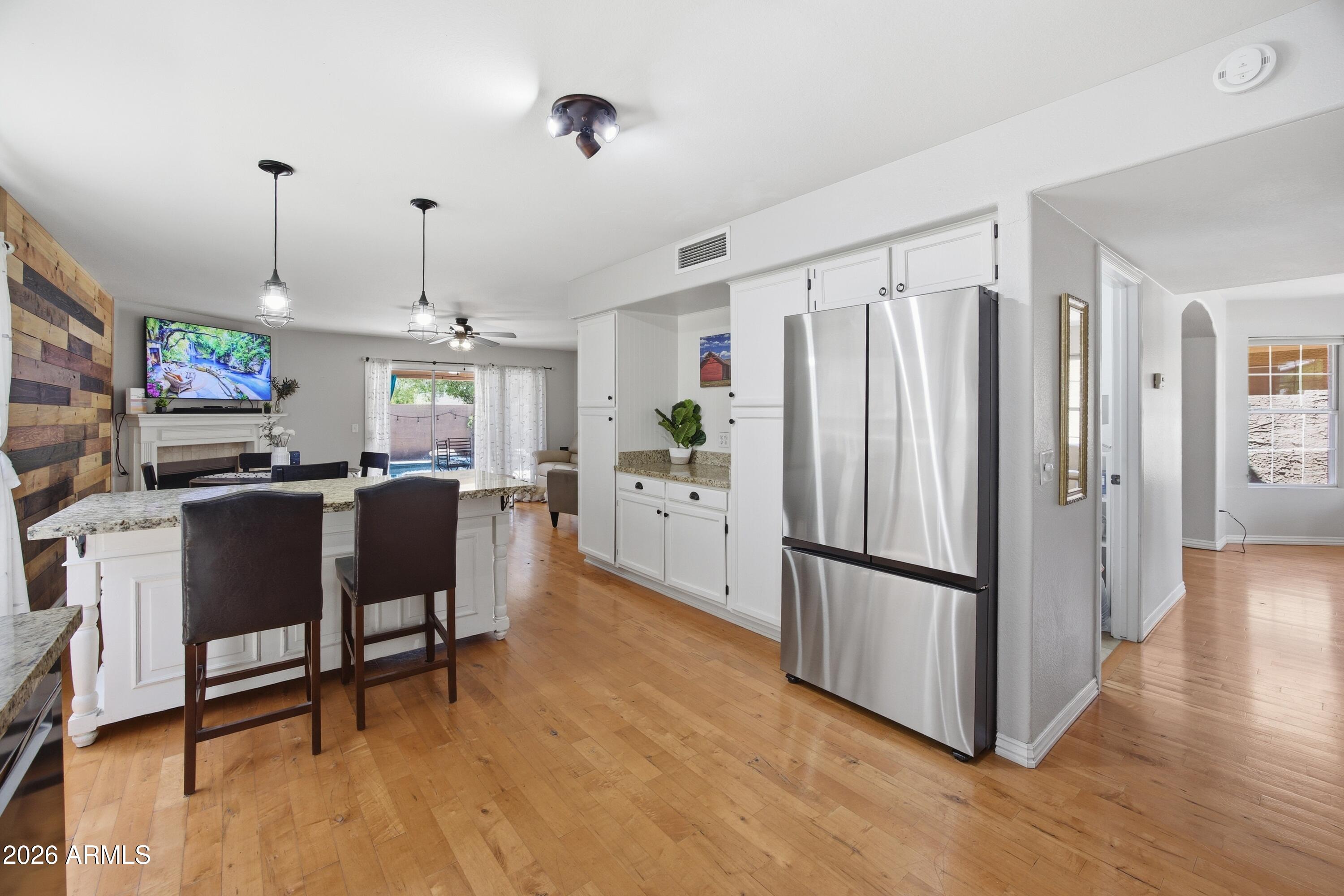638 S SURFSIDE Drive