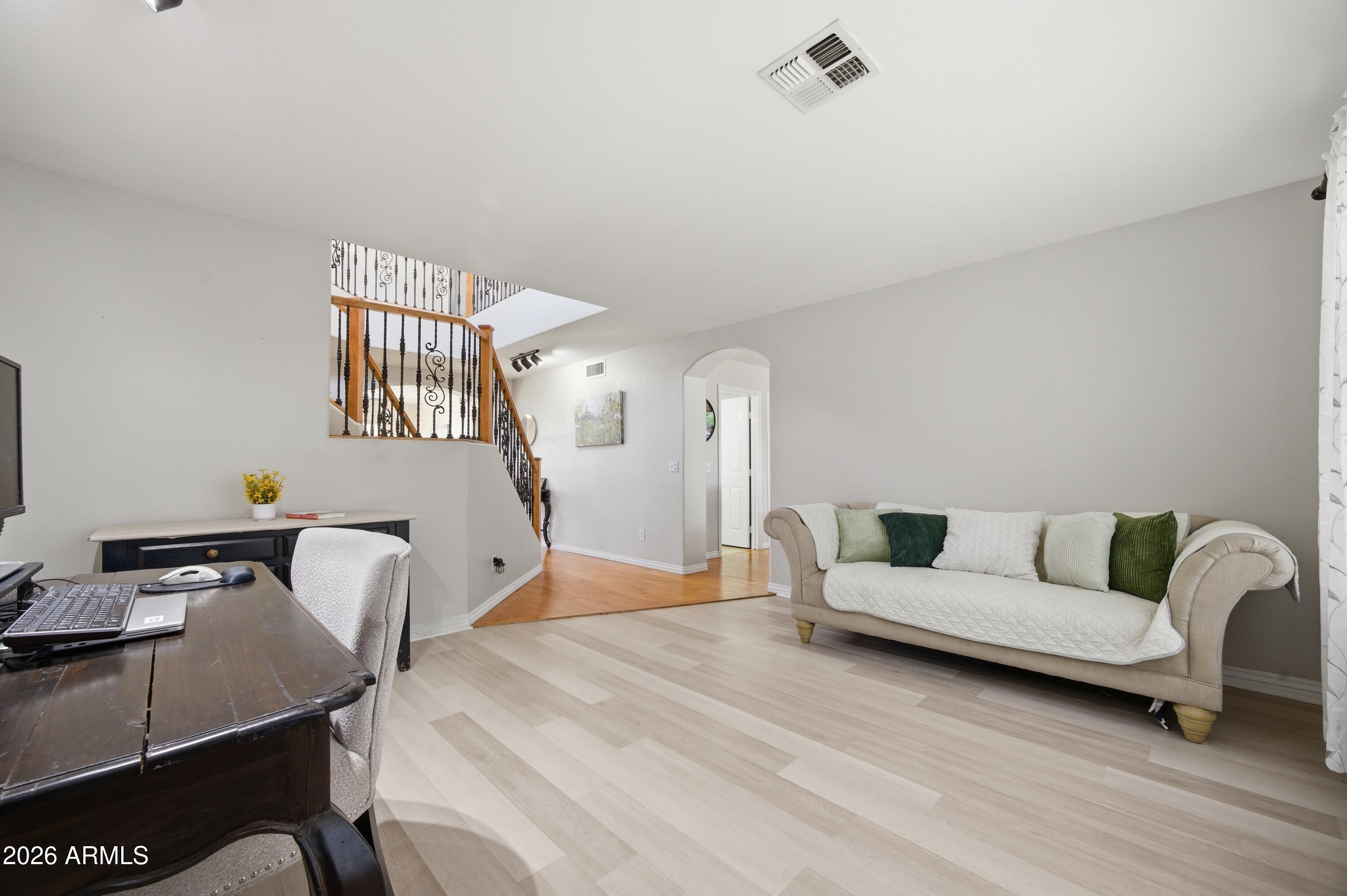 638 S SURFSIDE Drive