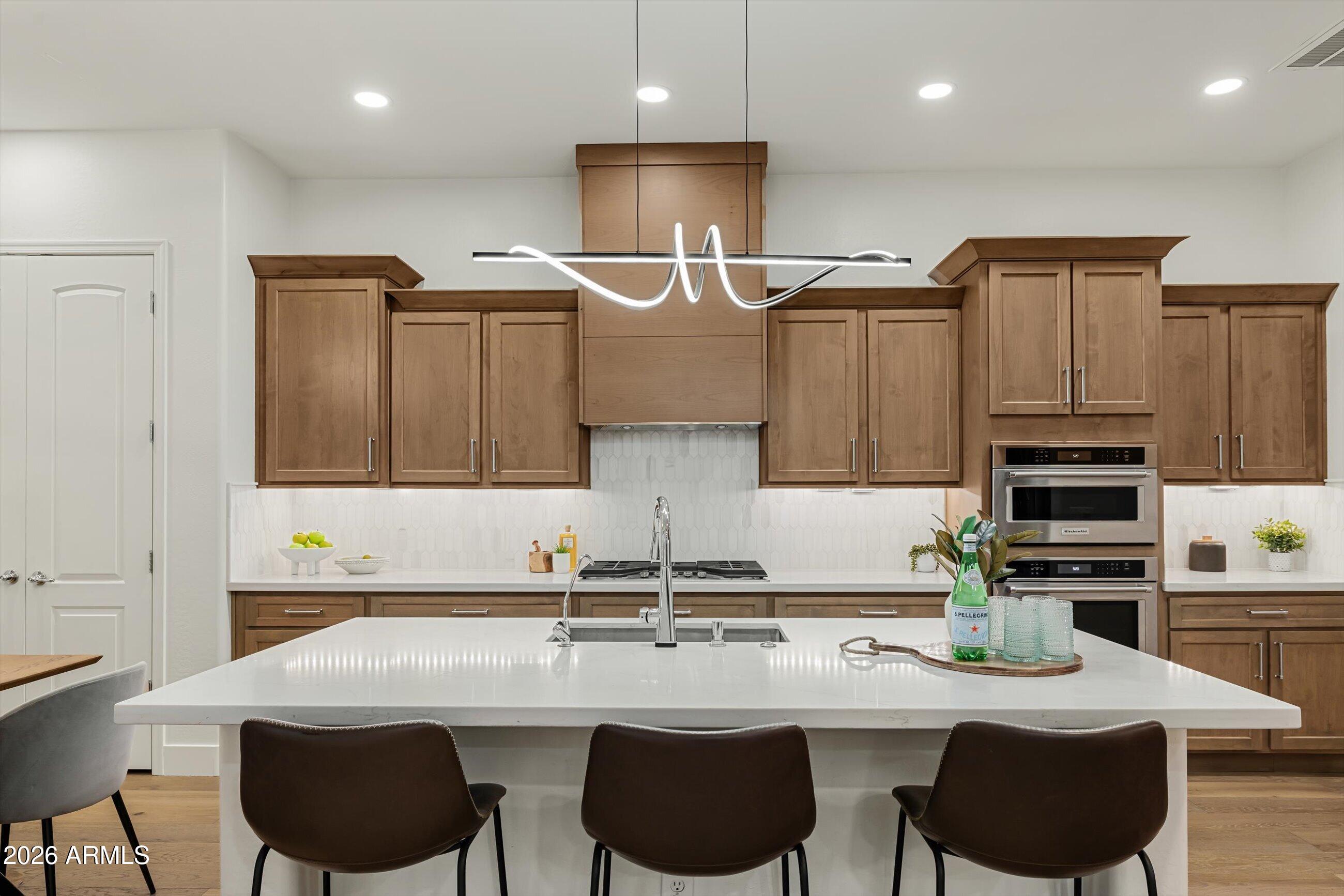 1708 W OBERLIN Way