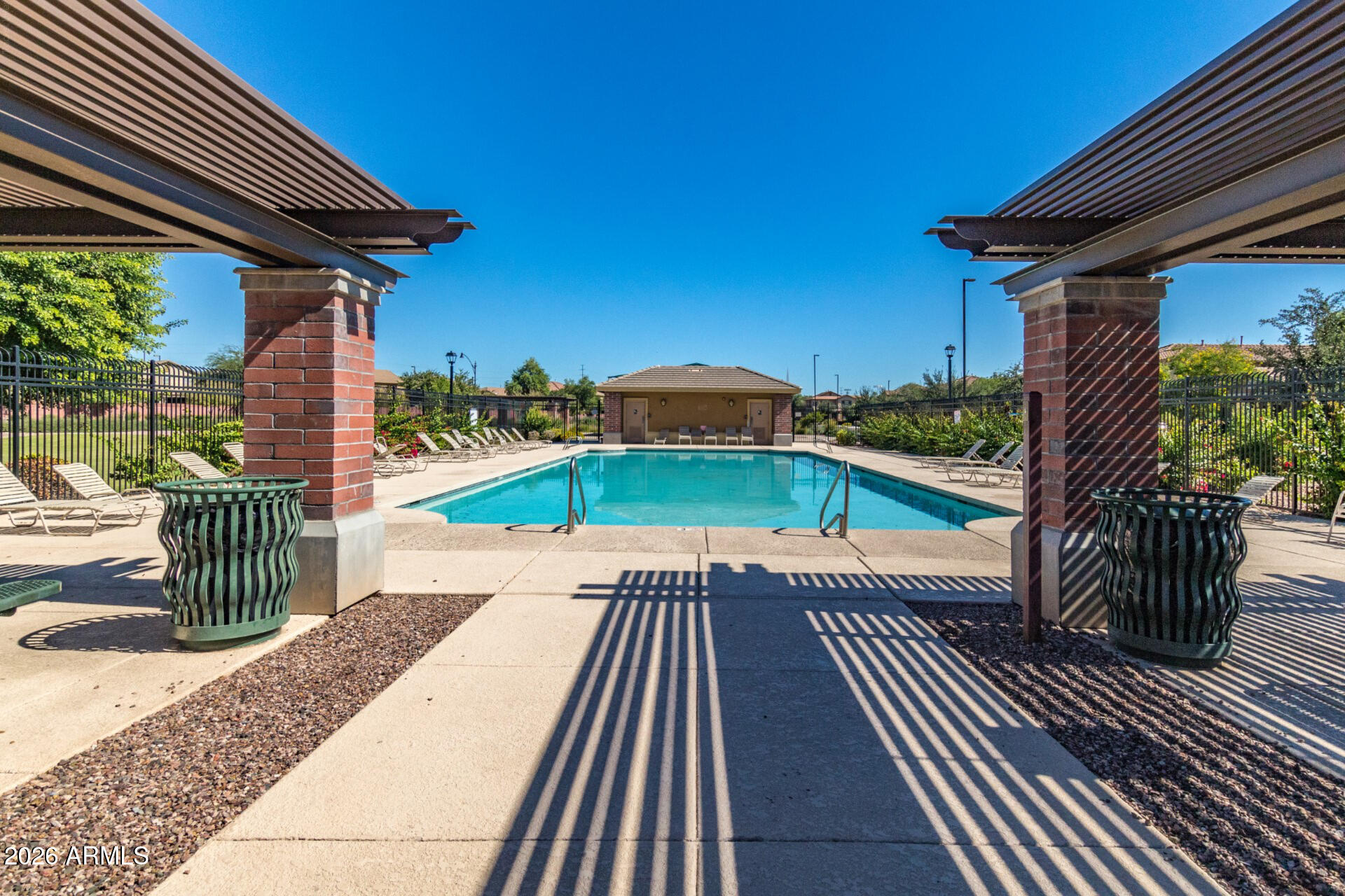 3879 E BRIDGEPORT Parkway