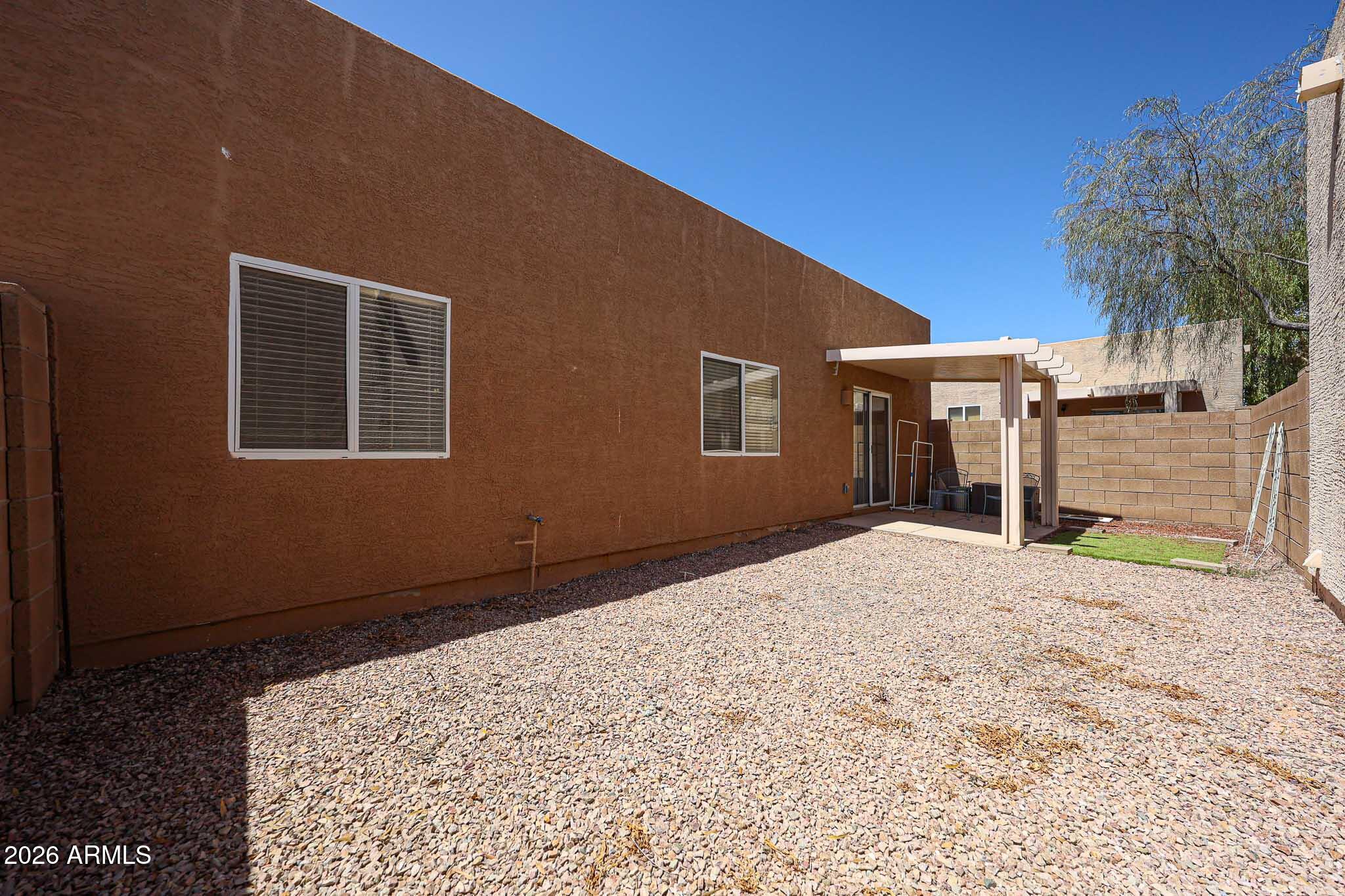 2300 E MAGMA Road 79