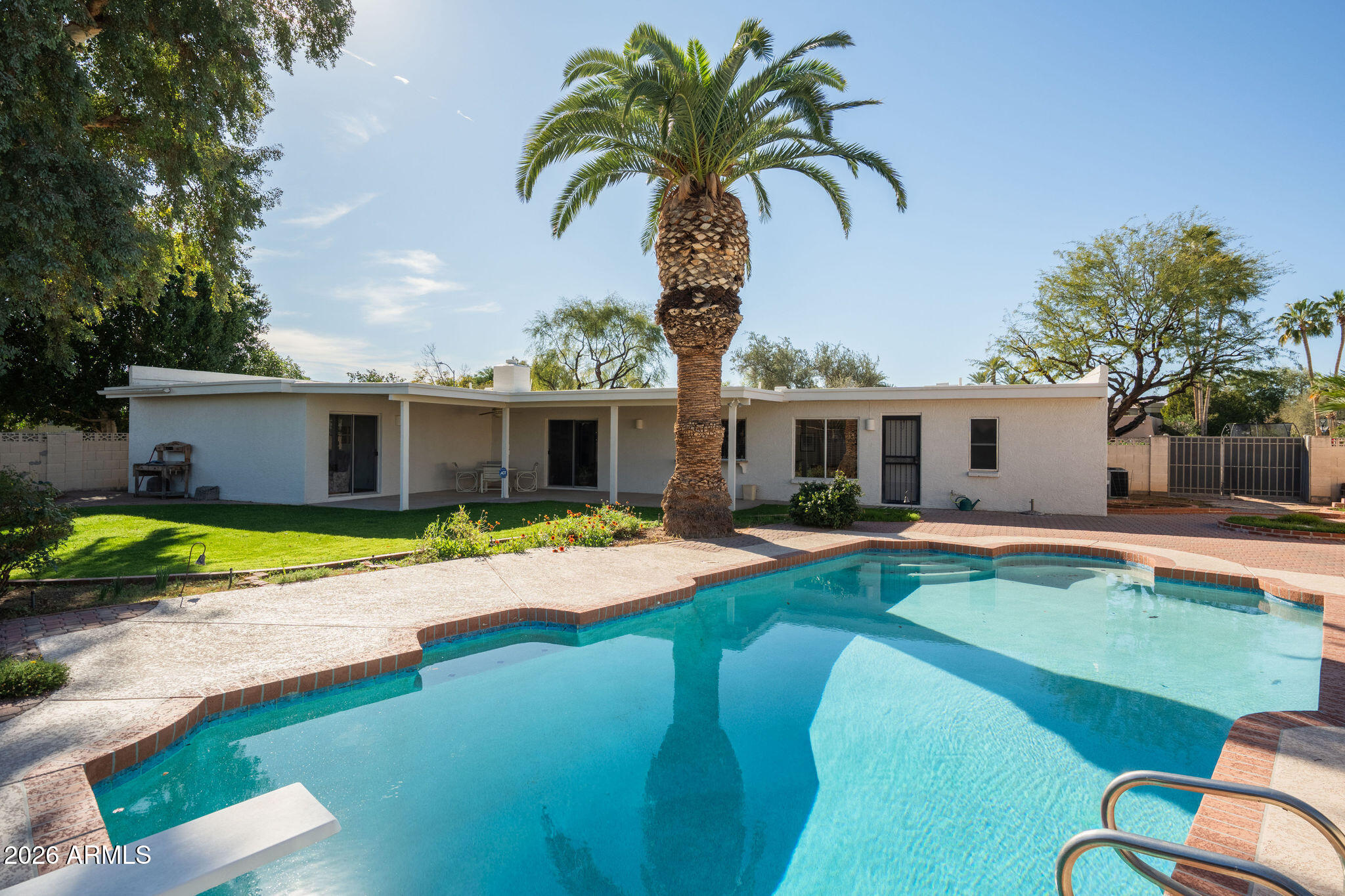 8907 N 80TH Place