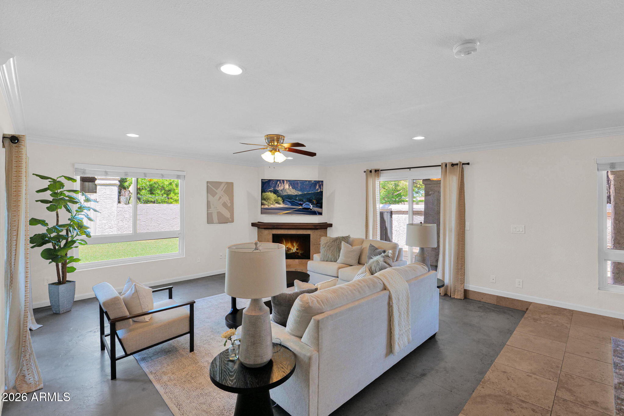 7614 E PLEASANT Run