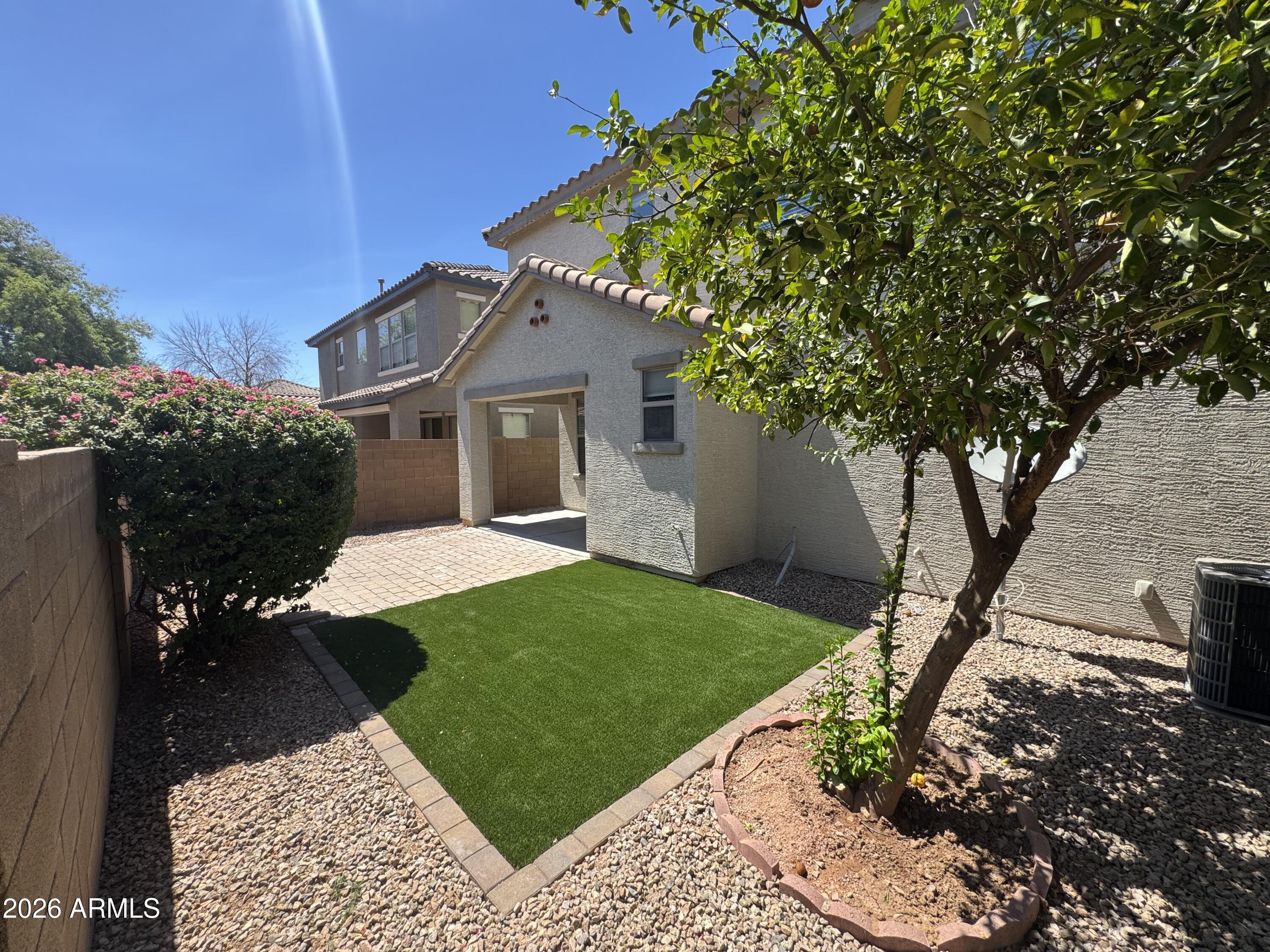 3317 E CARLA VISTA Drive