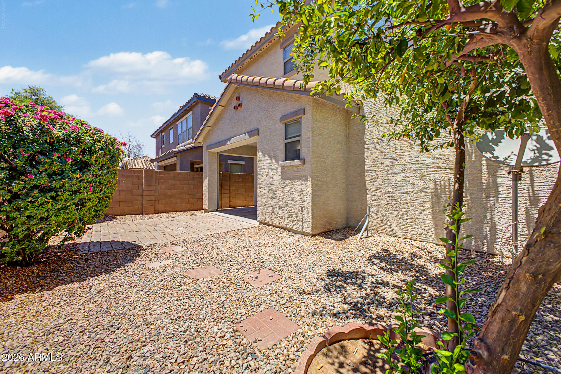 3317 E CARLA VISTA Drive
