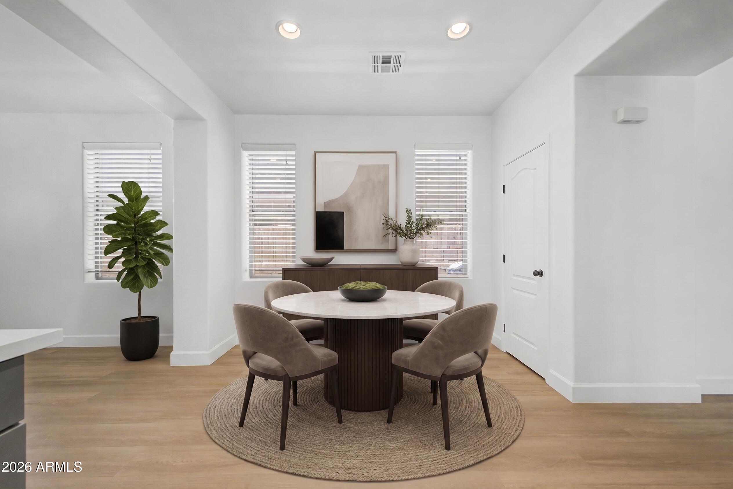 3317 E CARLA VISTA Drive