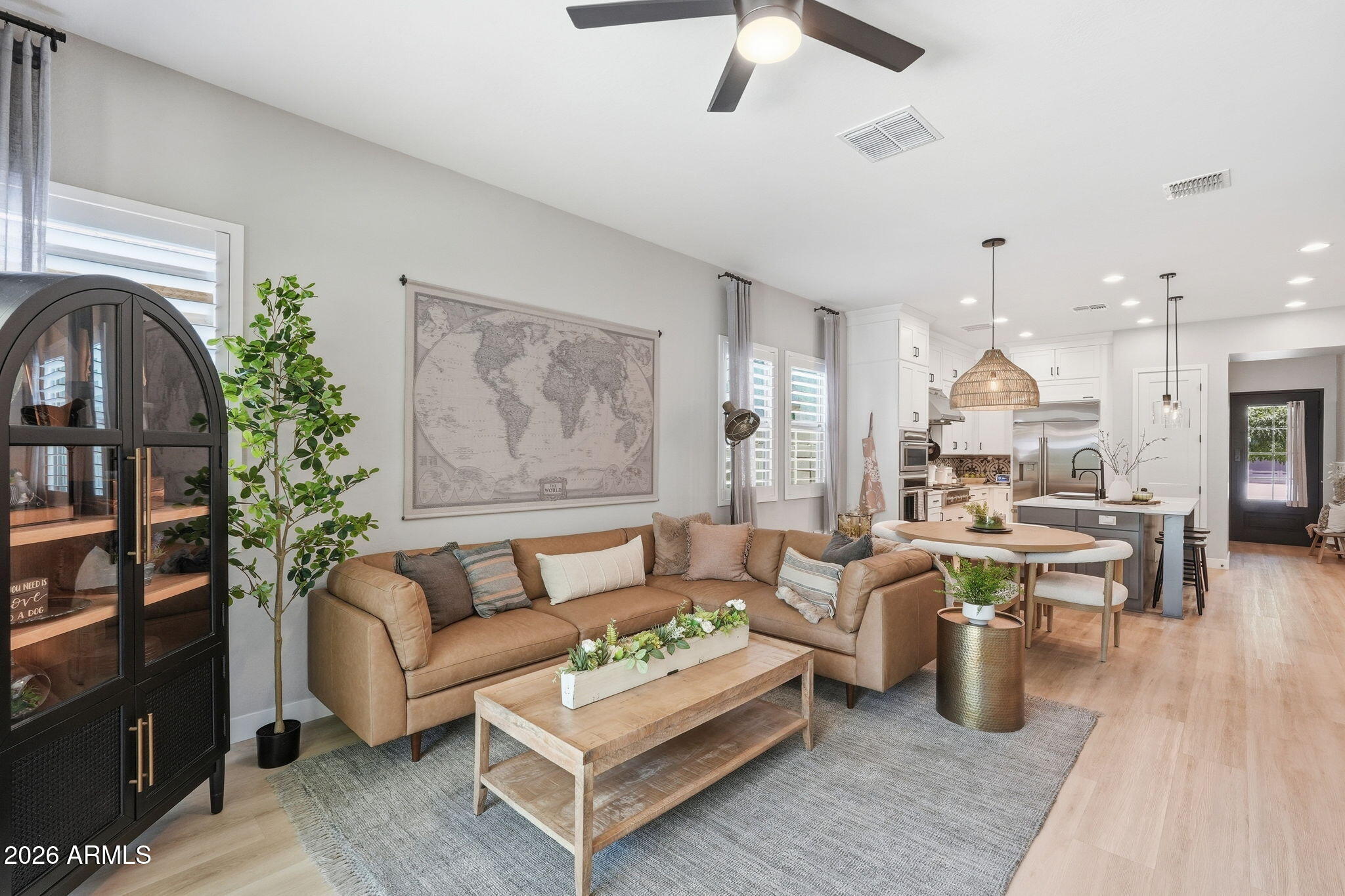 3429 E PINTO Drive