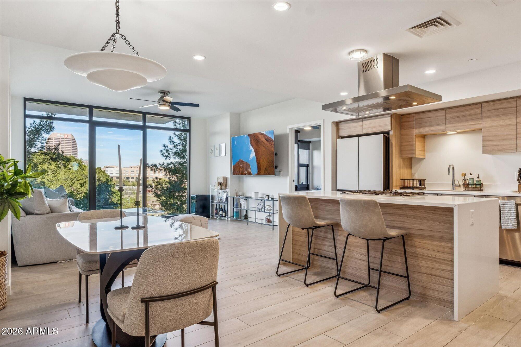 200 W PORTLAND Street 416