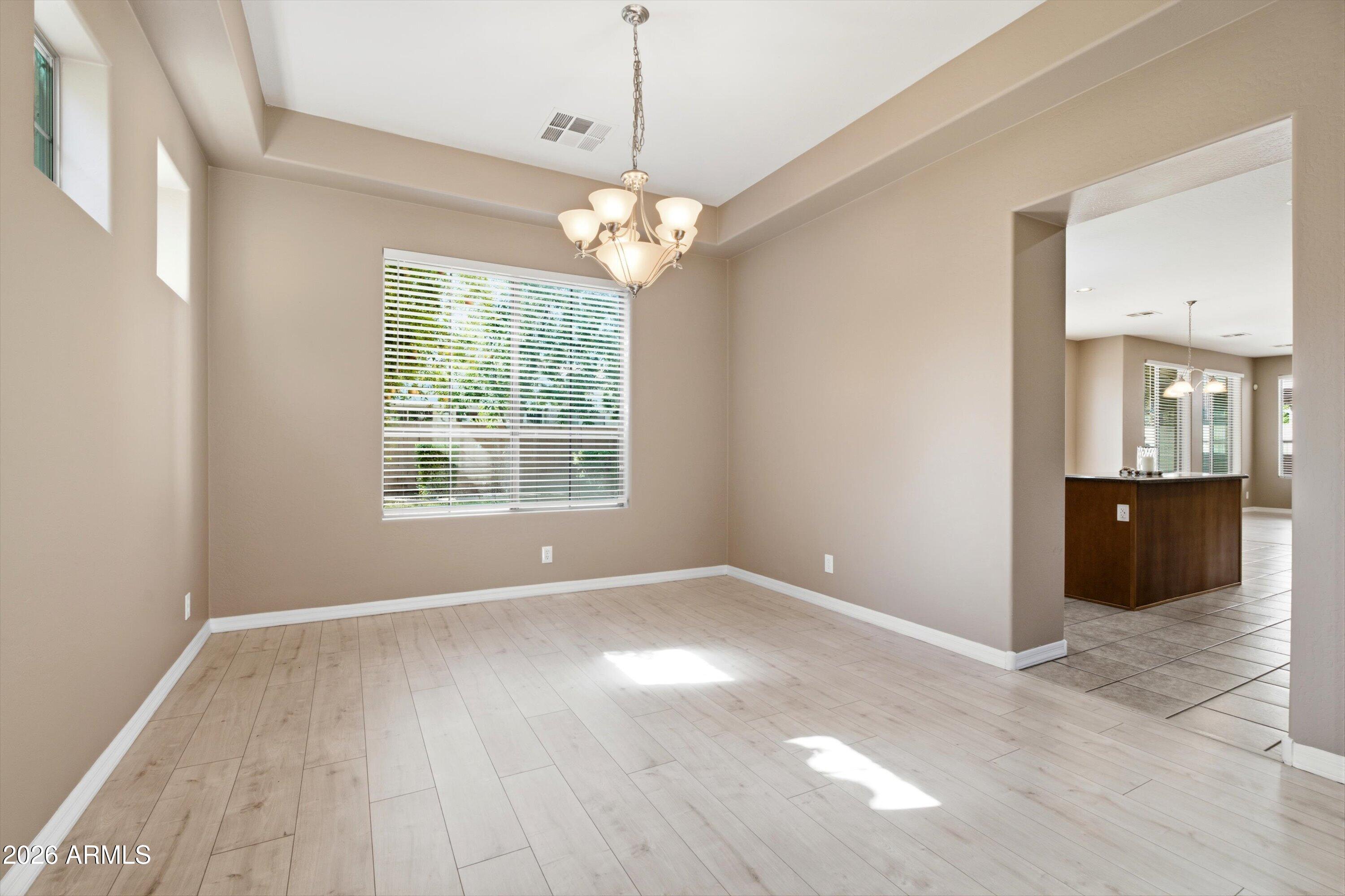 3097 E RAVEN Court