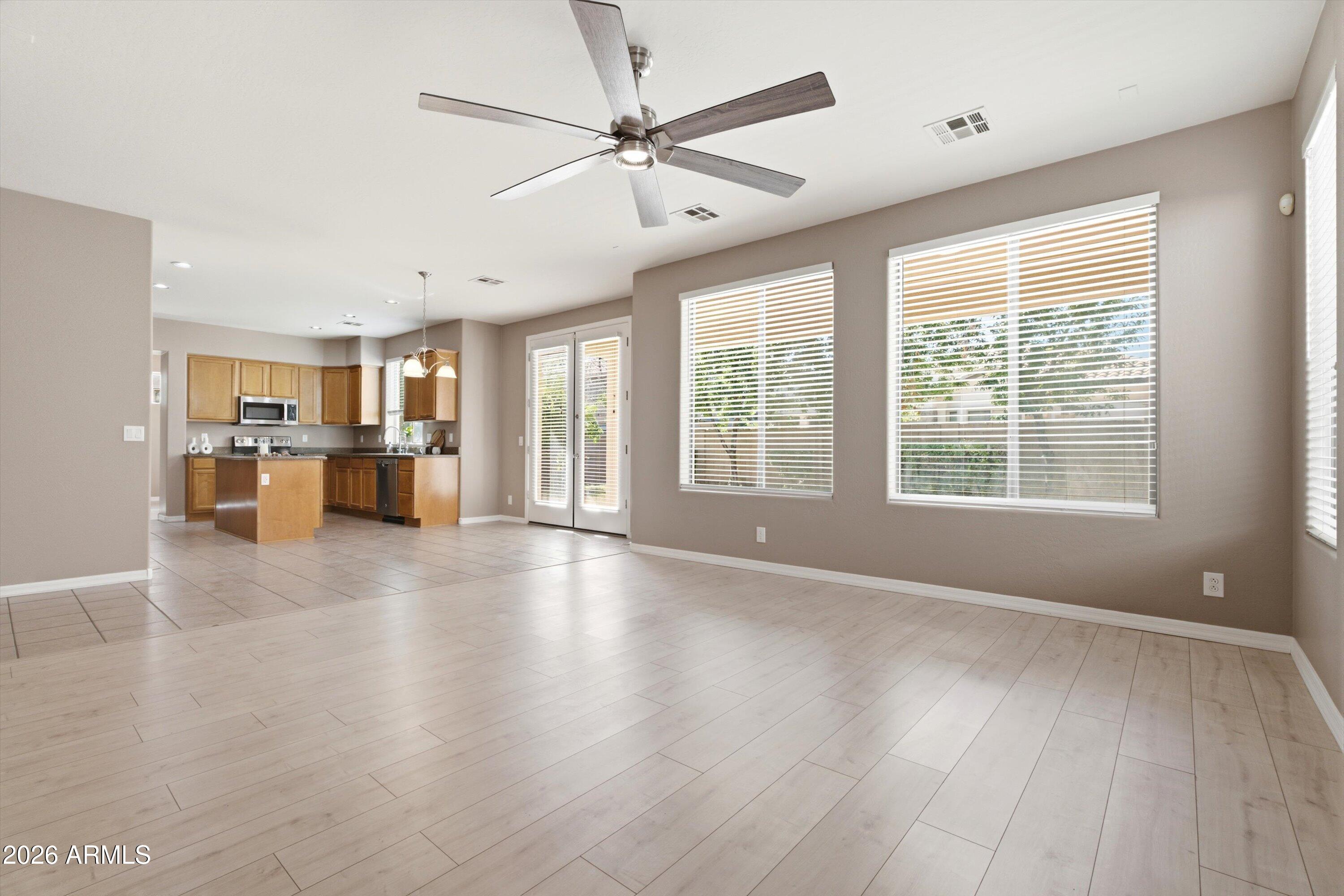 3097 E RAVEN Court