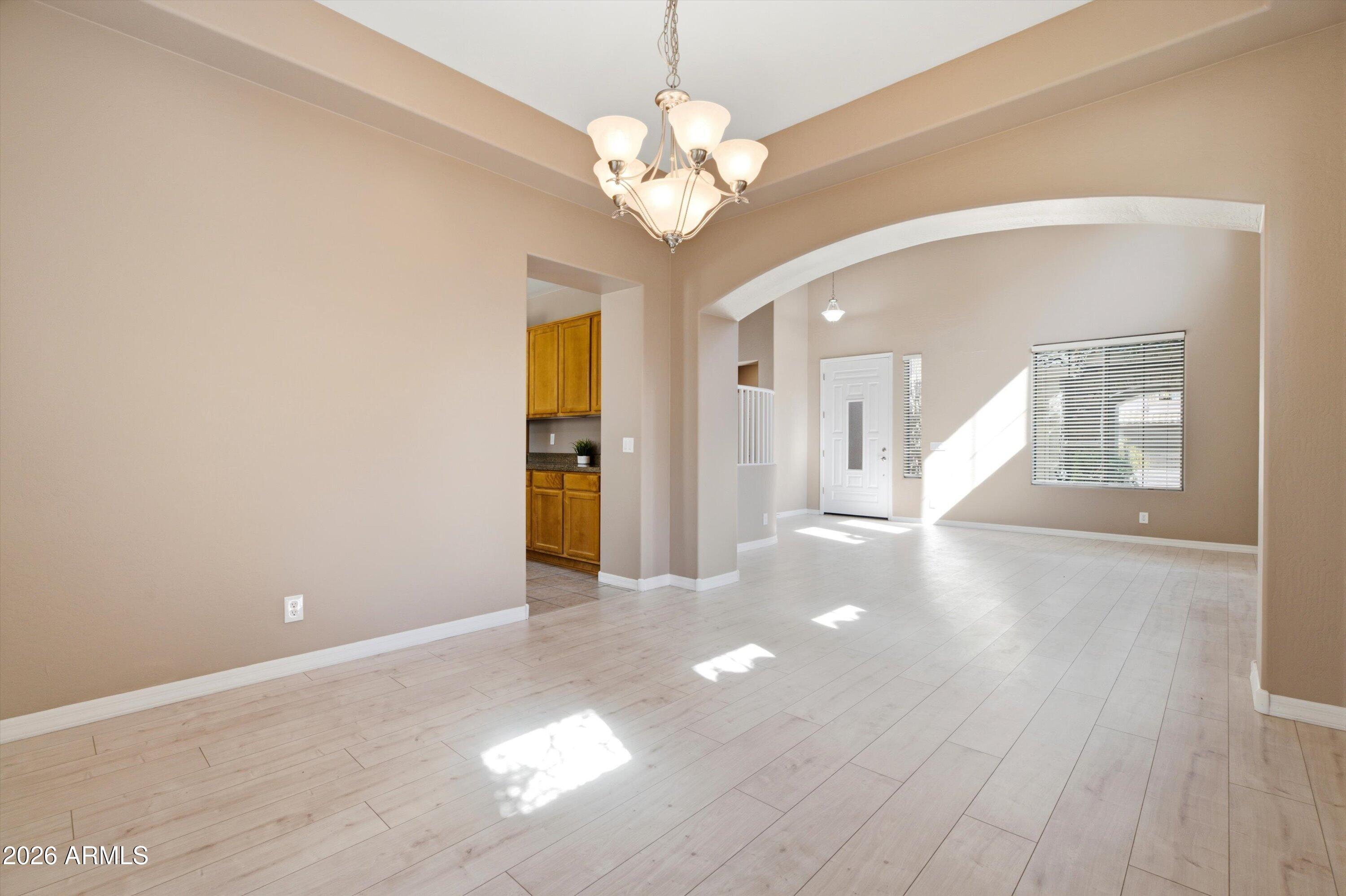 3097 E RAVEN Court