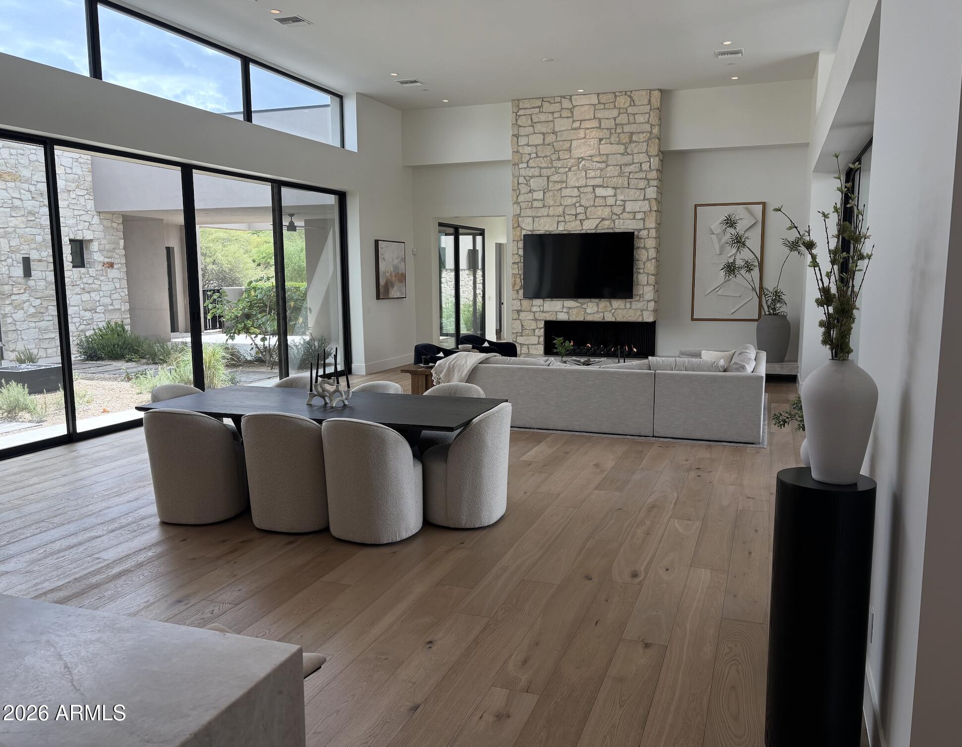 7498 E WHISPER ROCK Trail