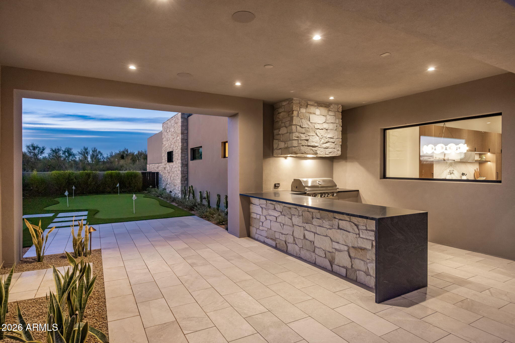 7498 E WHISPER ROCK Trail