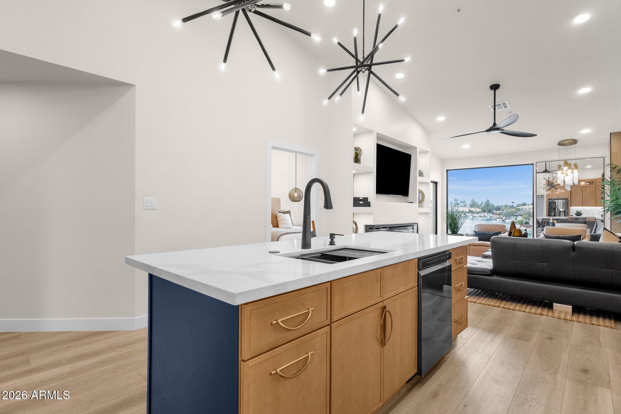 10080 E MOUNTAINVIEW LAKE Drive 244