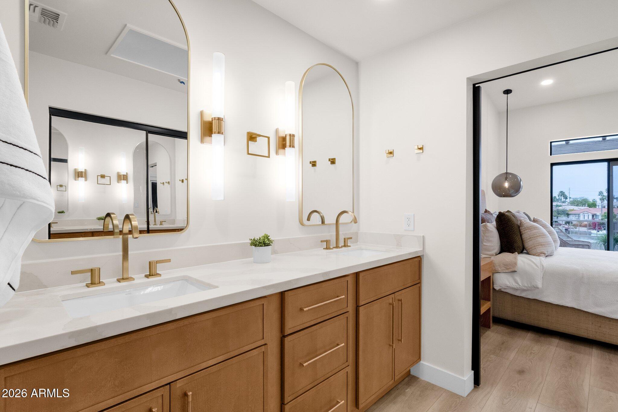 10080 E MOUNTAINVIEW LAKE Drive 244