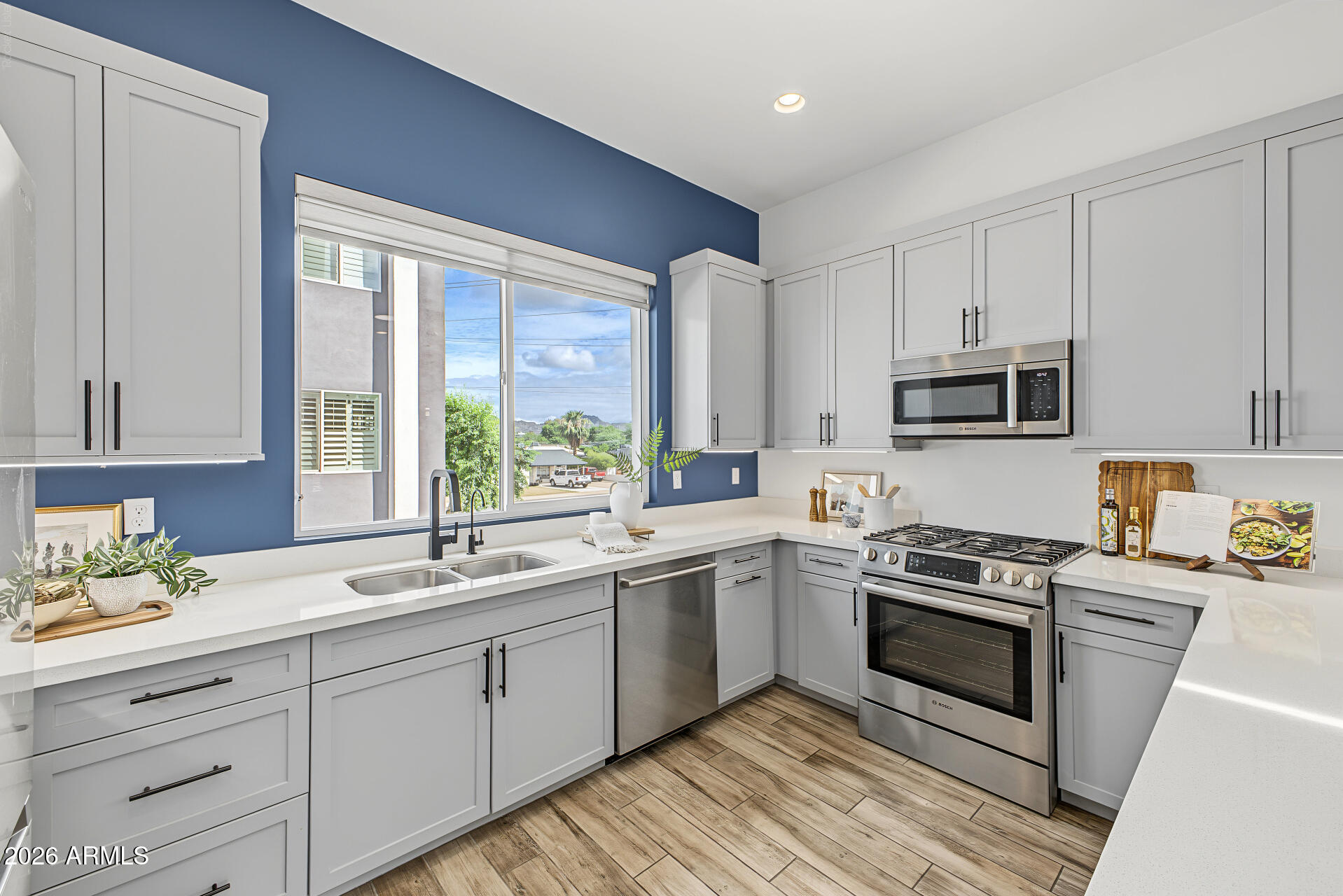 4444 N 25TH Street 1