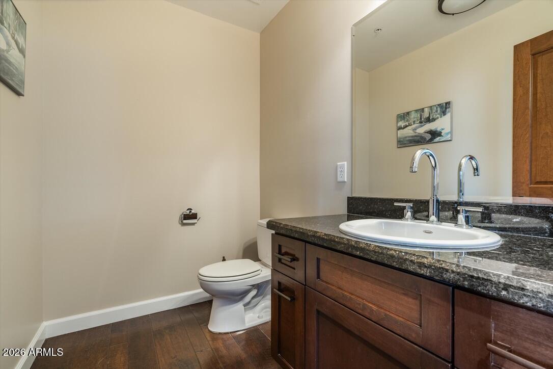 4931 N WOODMERE FAIRWAY 1005