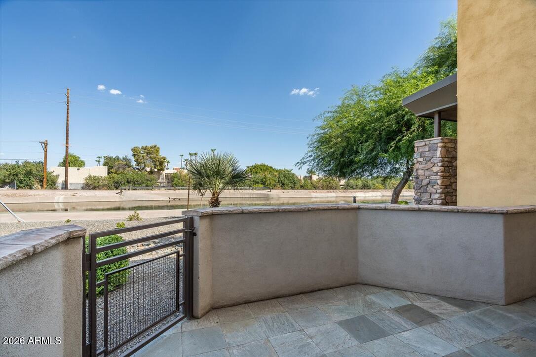 4931 N WOODMERE FAIRWAY 1005