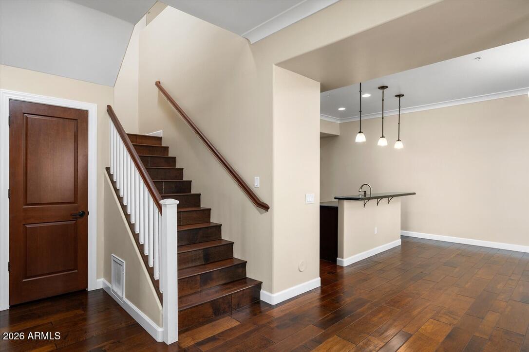 4931 N WOODMERE FAIRWAY 1005