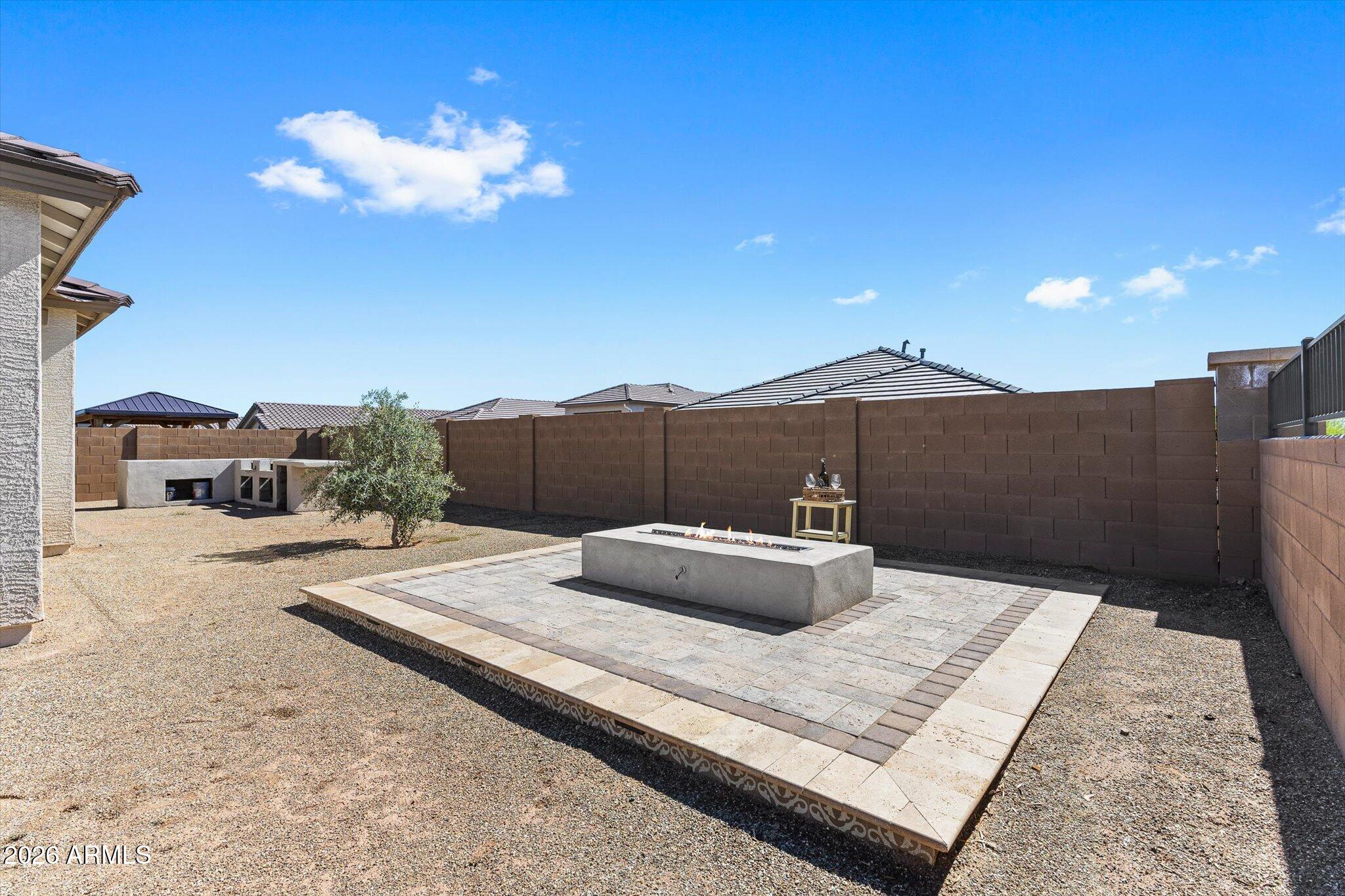 18599 W EL CORTEZ Place