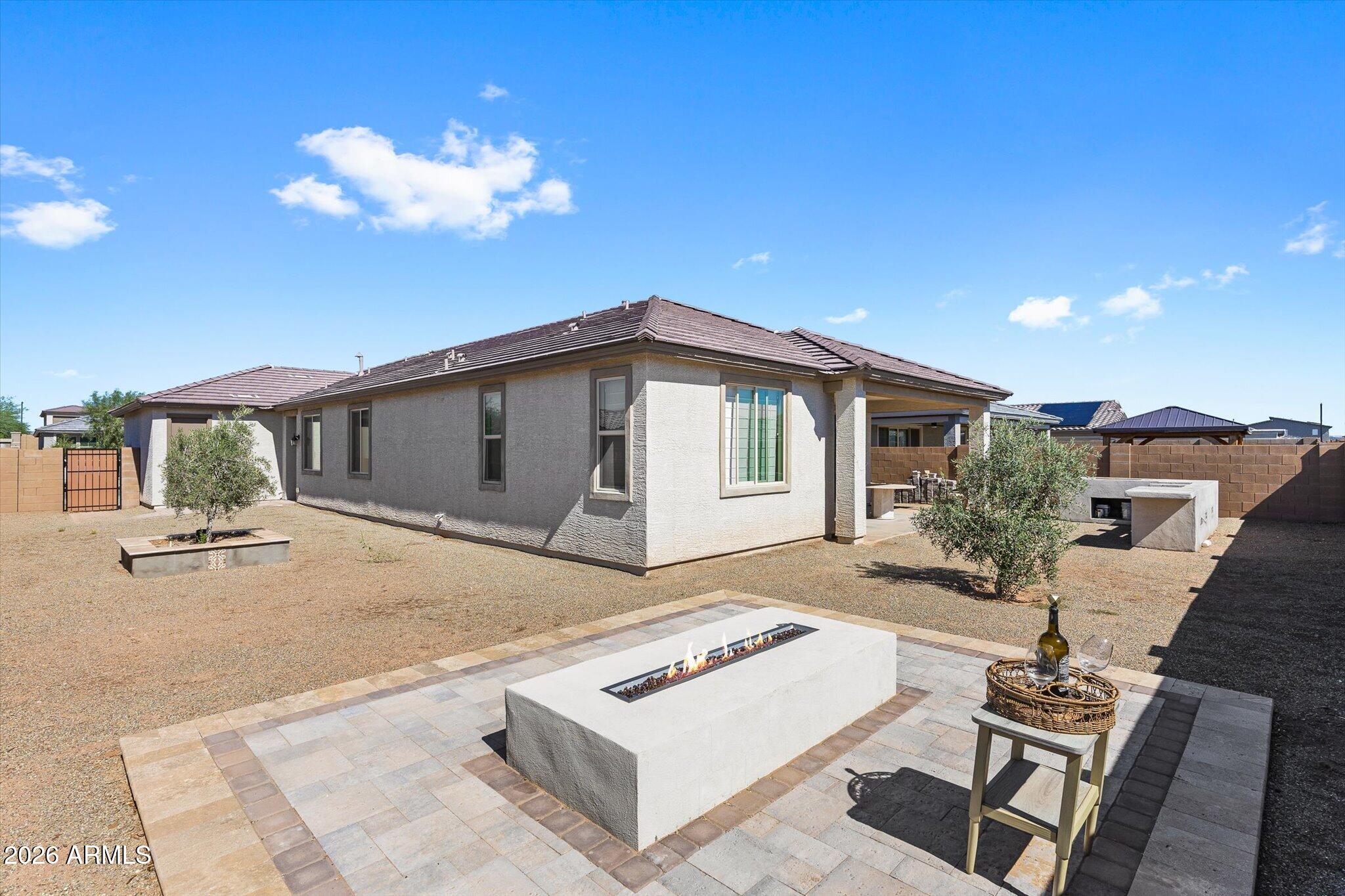 18599 W EL CORTEZ Place