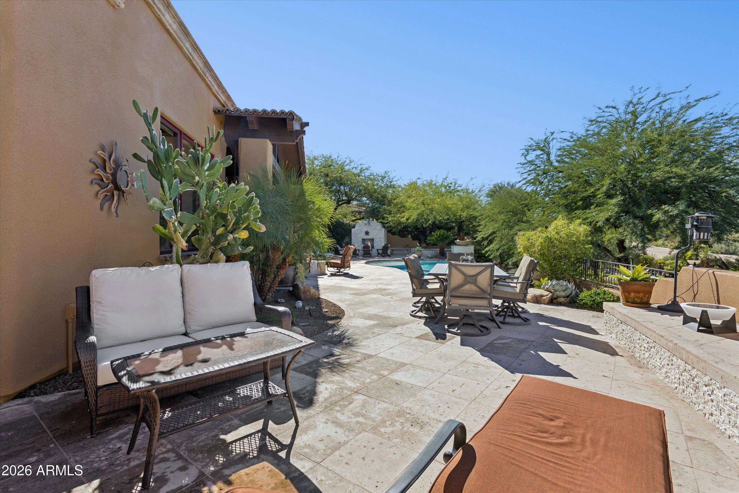 10742 E GREYTHORN Drive