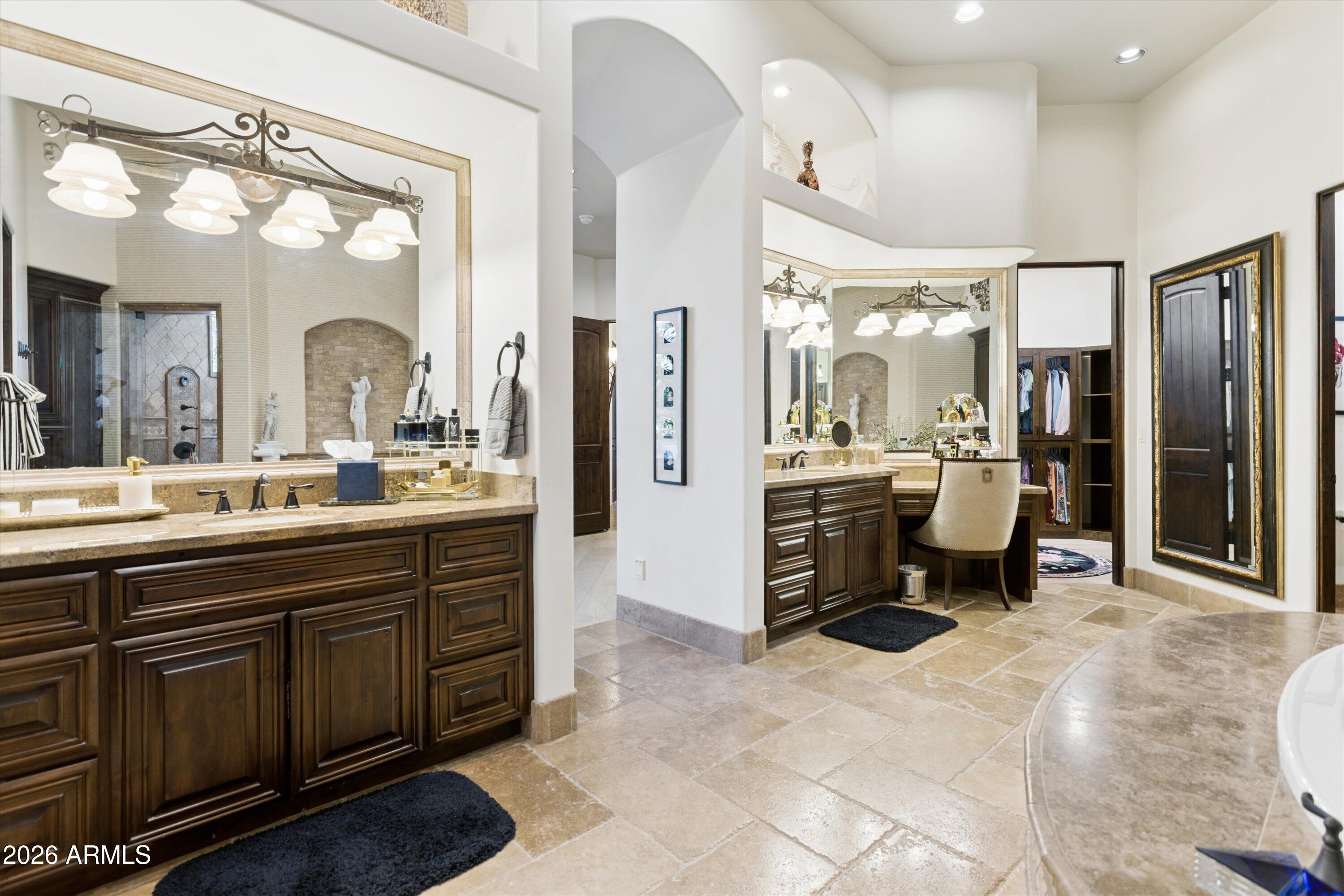10742 E GREYTHORN Drive