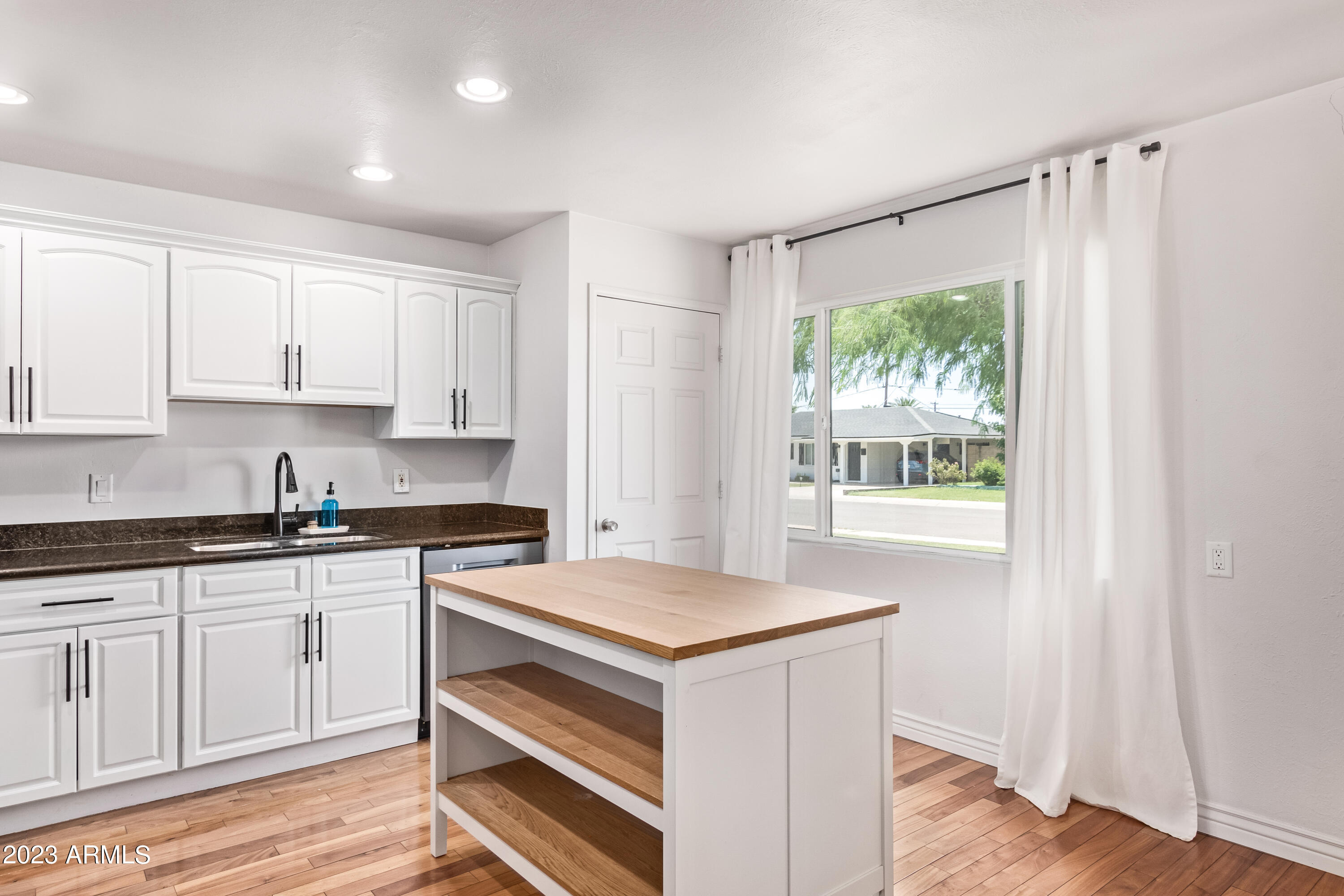 7252 E GRANADA Road