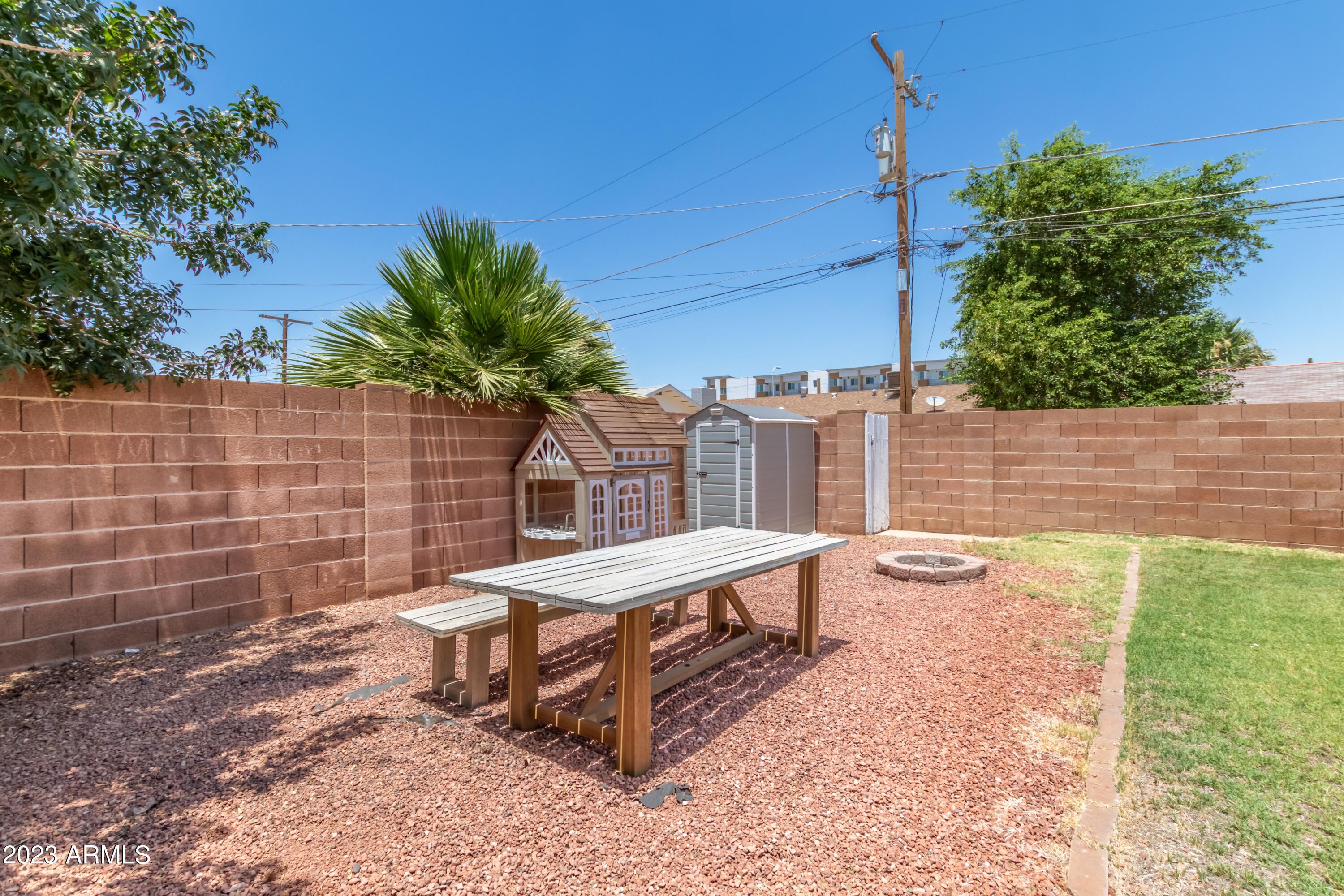 7252 E GRANADA Road