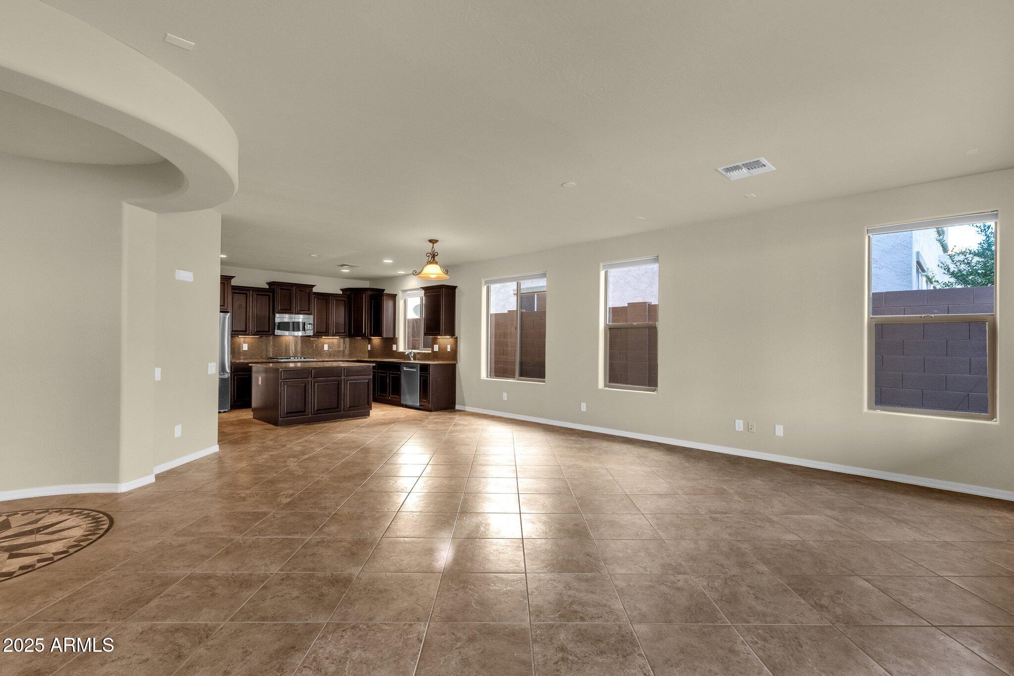 5223 W BENT TREE Drive