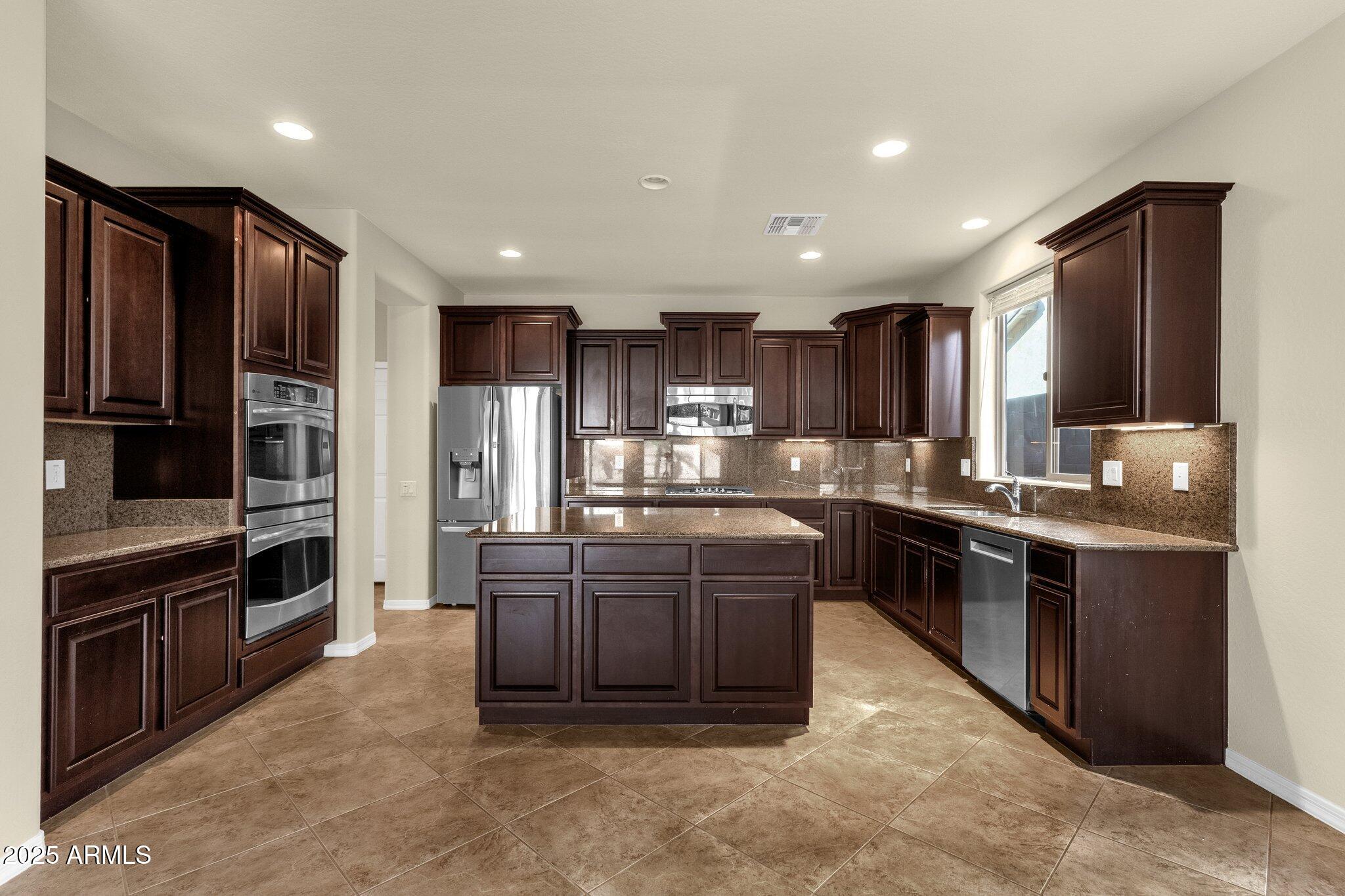 5223 W BENT TREE Drive