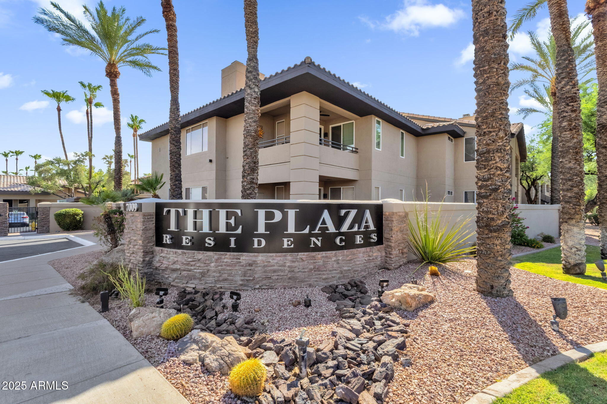 7009 E ACOMA Drive 1081