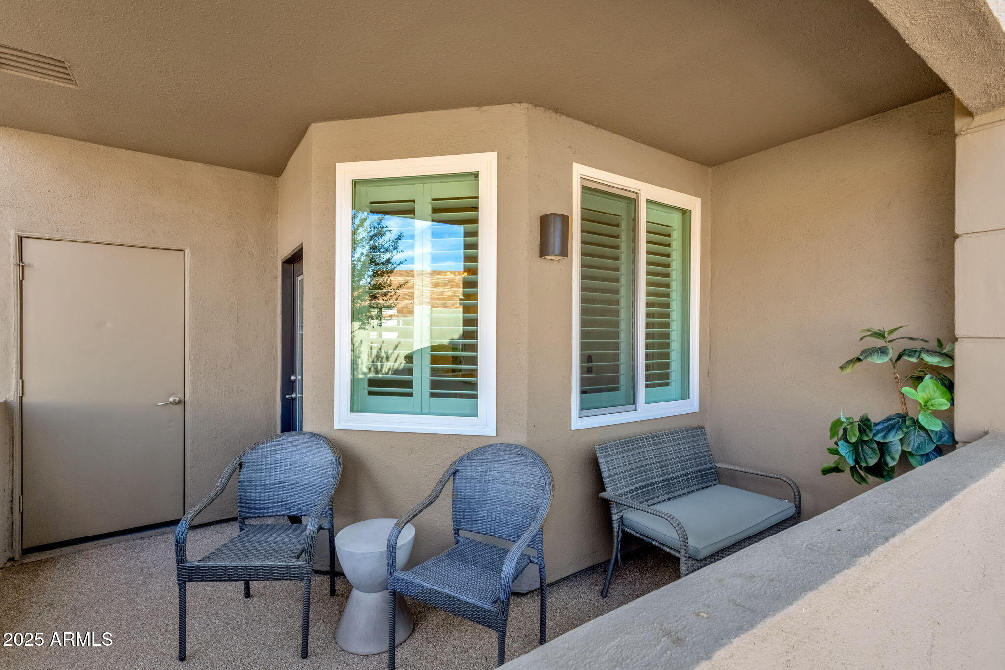 7009 E ACOMA Drive 1081